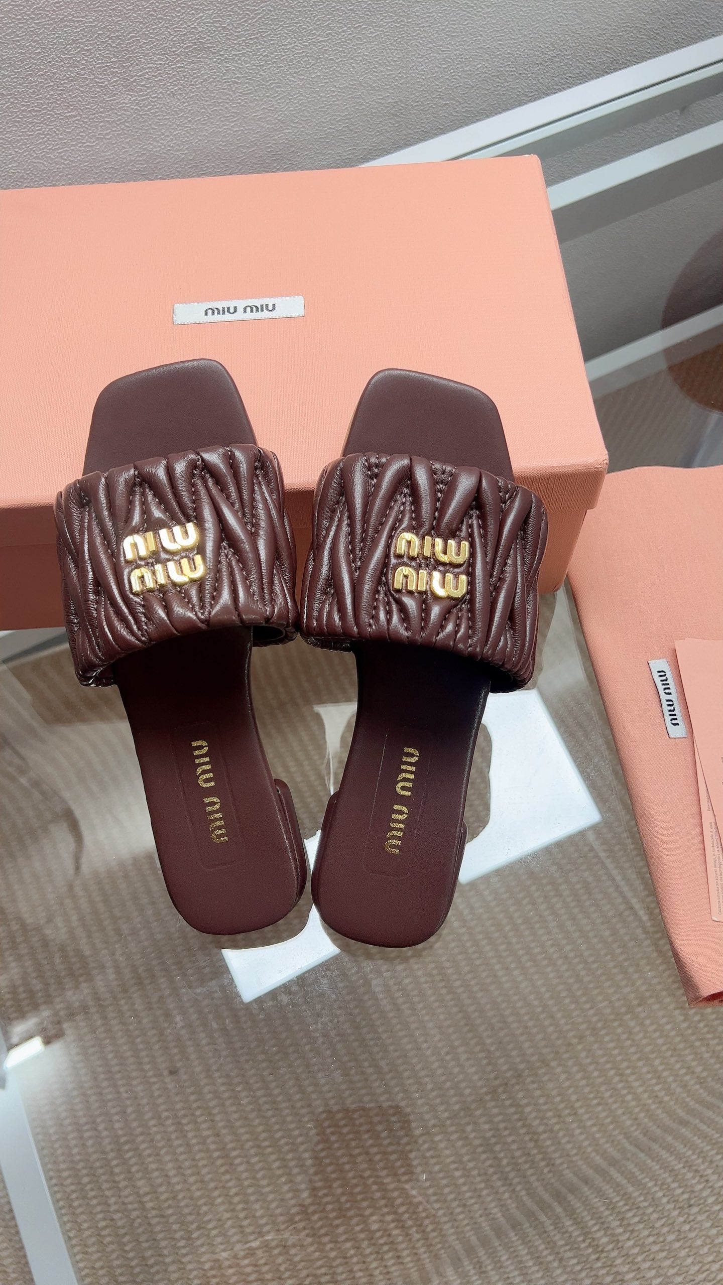 Miu Matelassé Slides Coffee Leather 739549