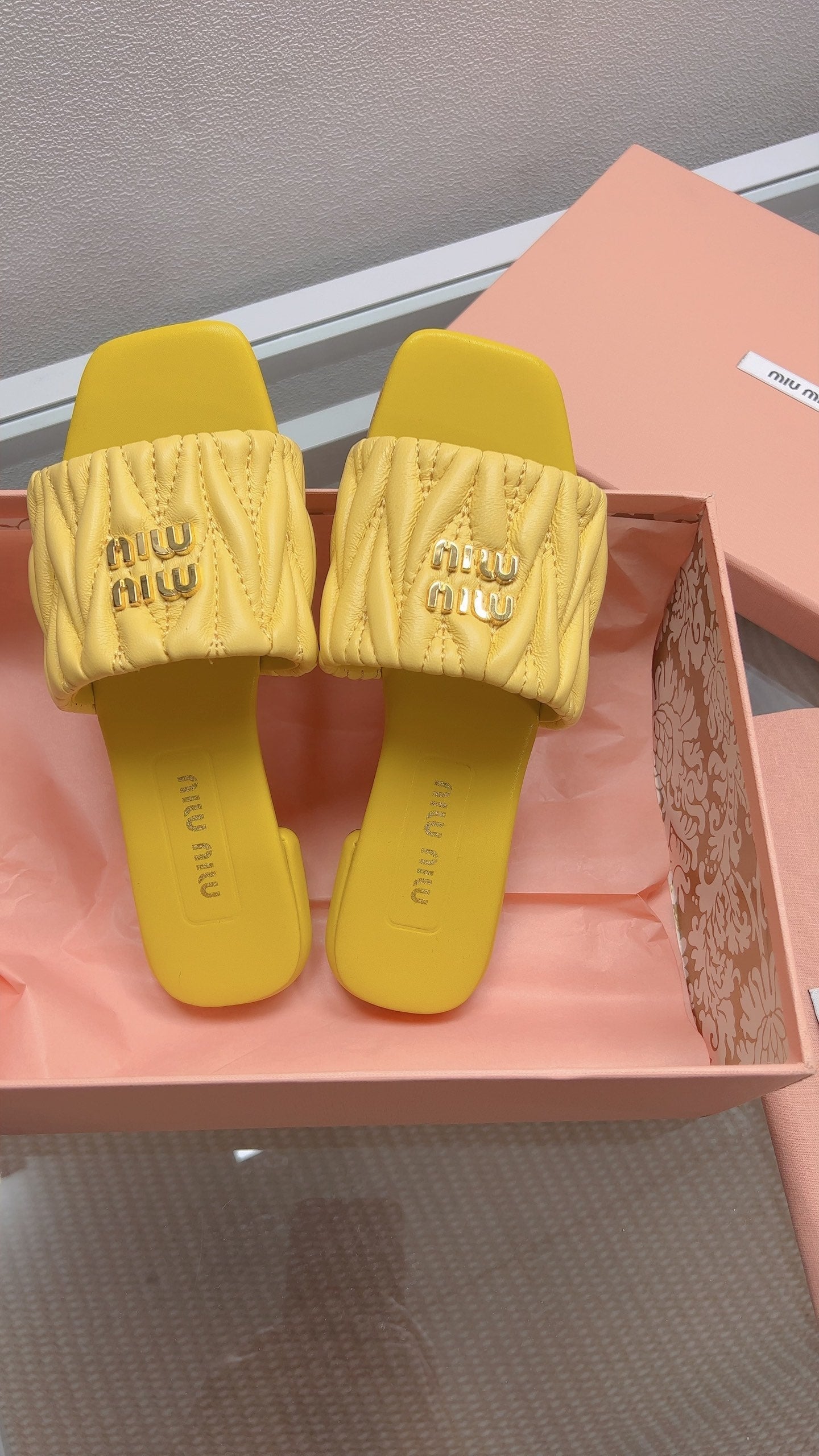 Miu Matelassé Slides Yellow Leather 739550