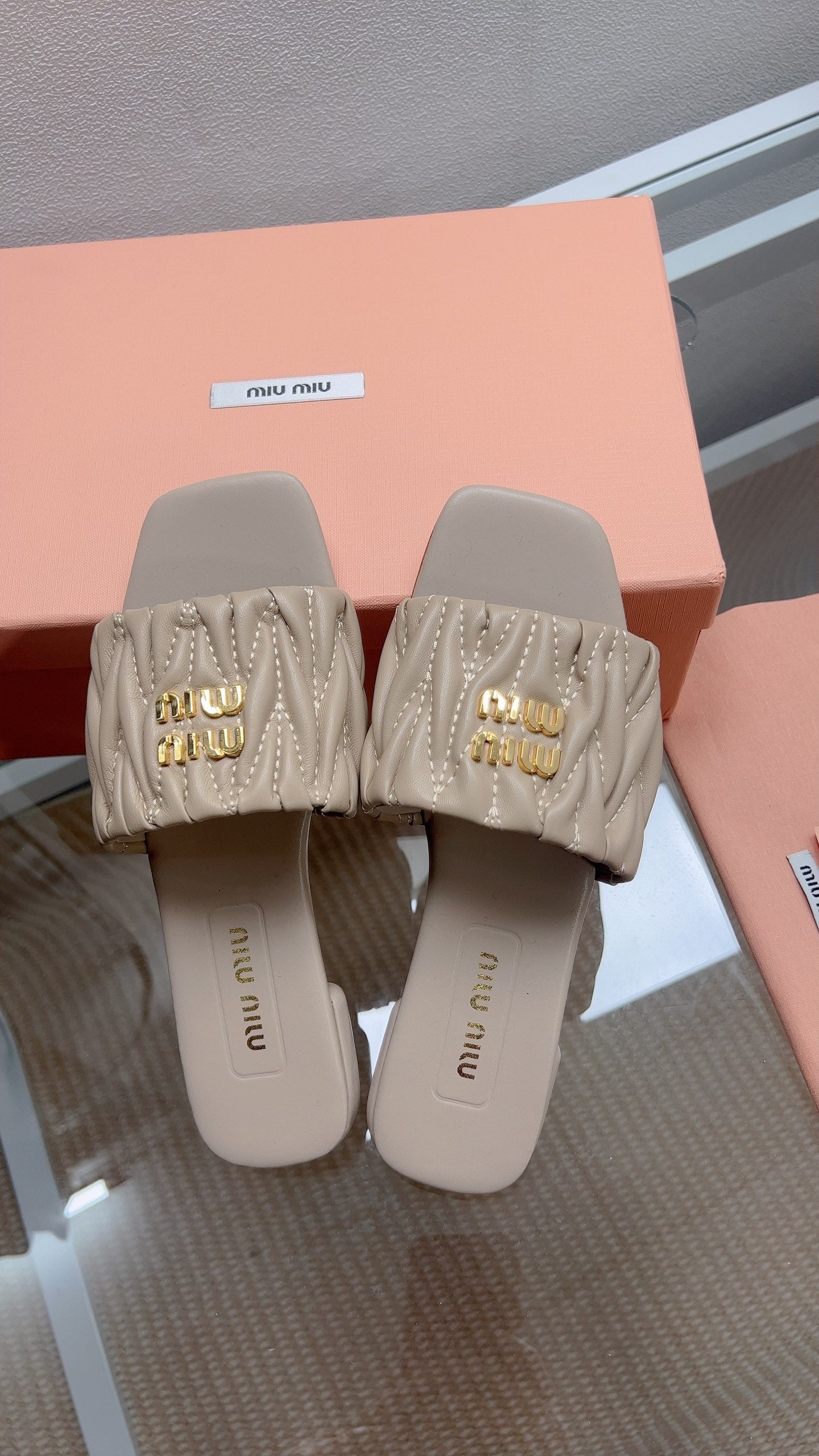 Miu Matelassé Slides Taupe Leather 739551