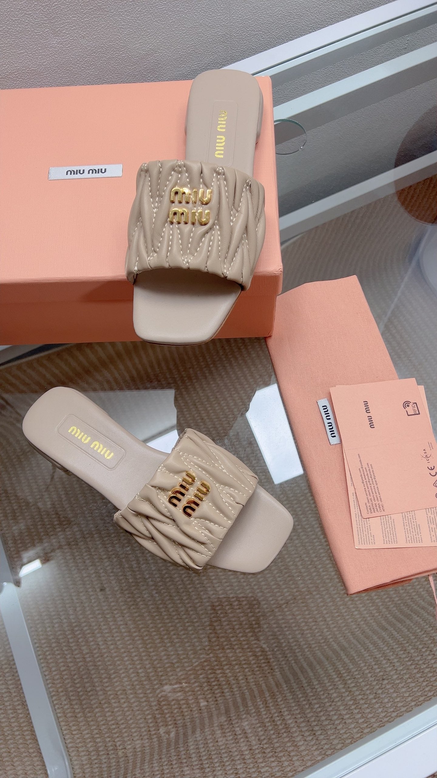 Miu Matelassé Slides Taupe Leather 739551
