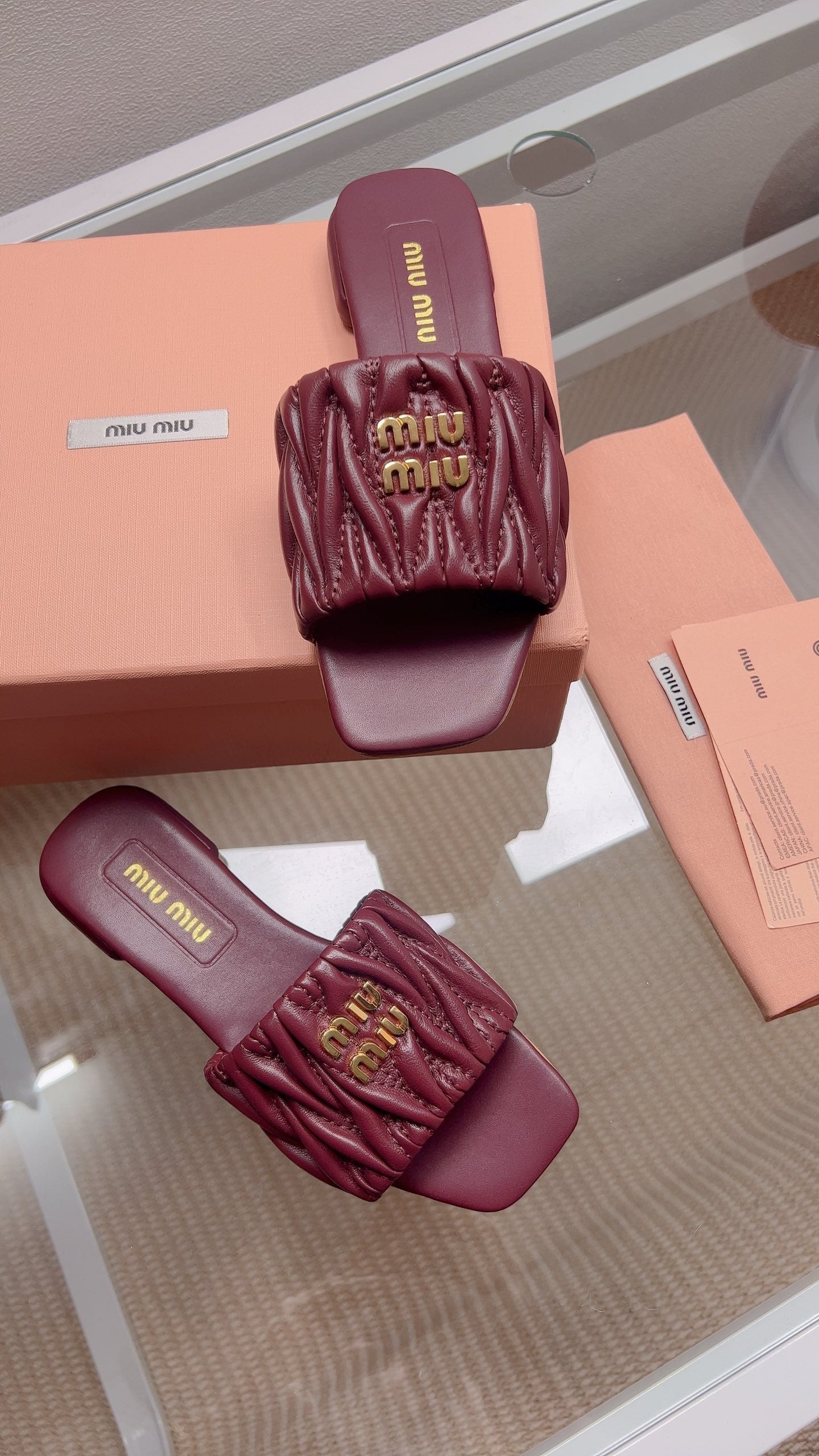 Miu Matelassé Slides Burgundy Leather 739552