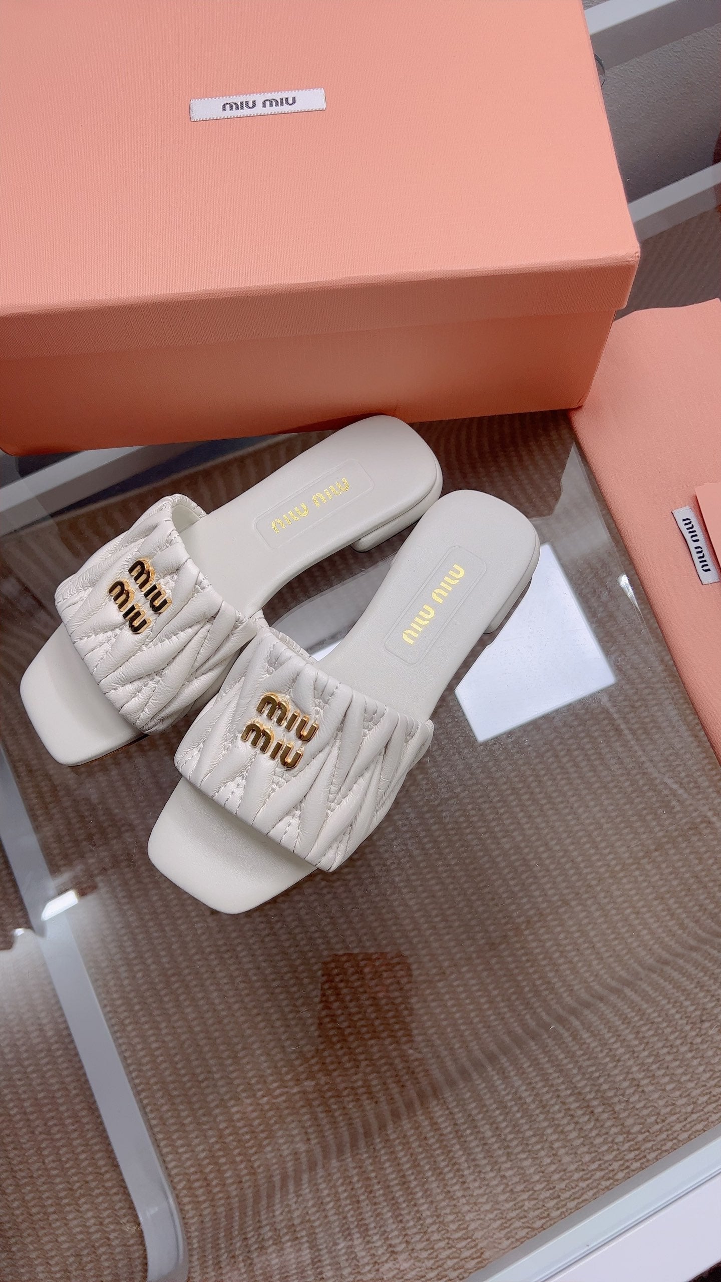 Miu Matelassé Slides Light Grey Leather 739555