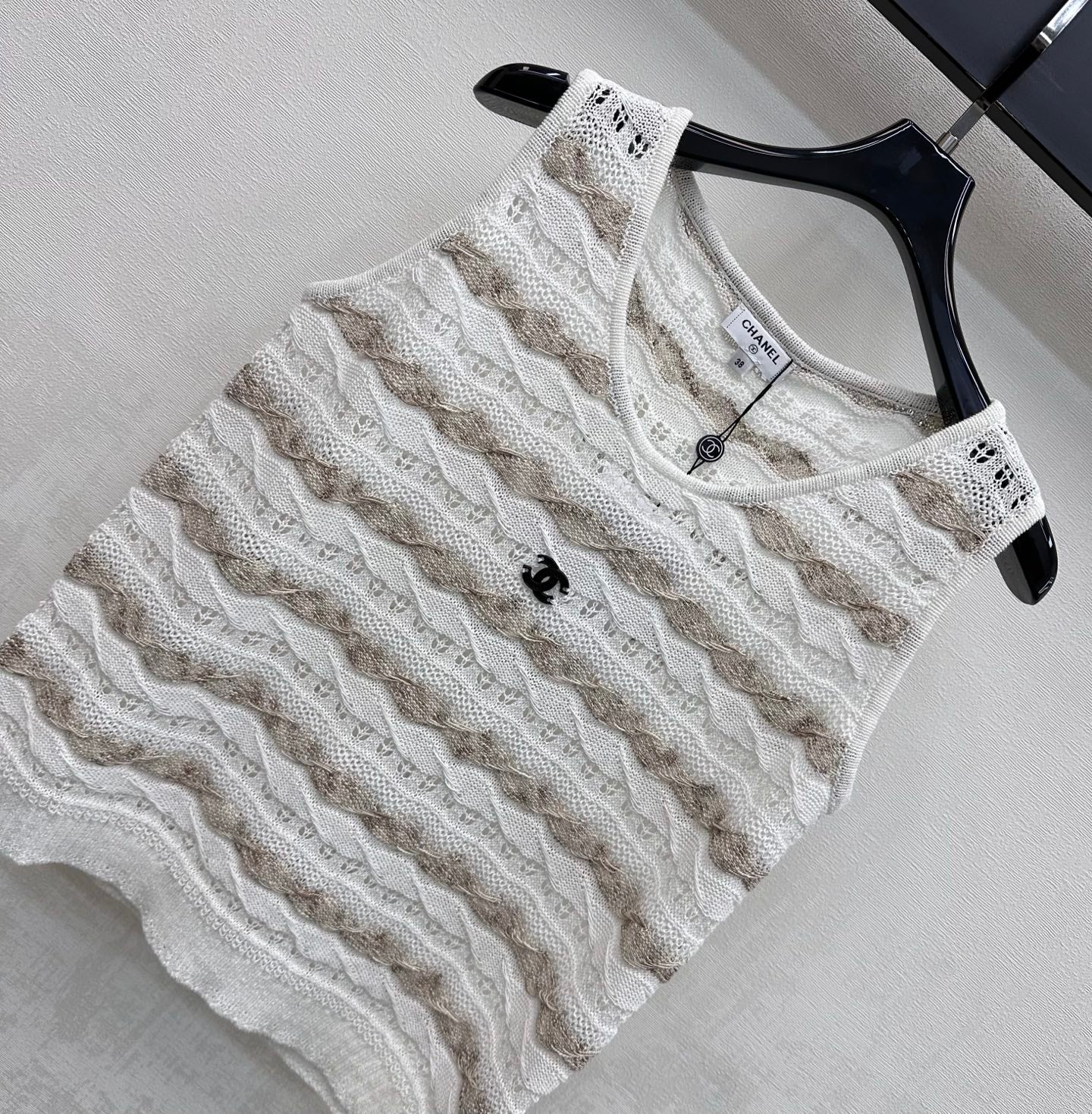 CC 26s Knitted Vest White Taupe Cotton 378379