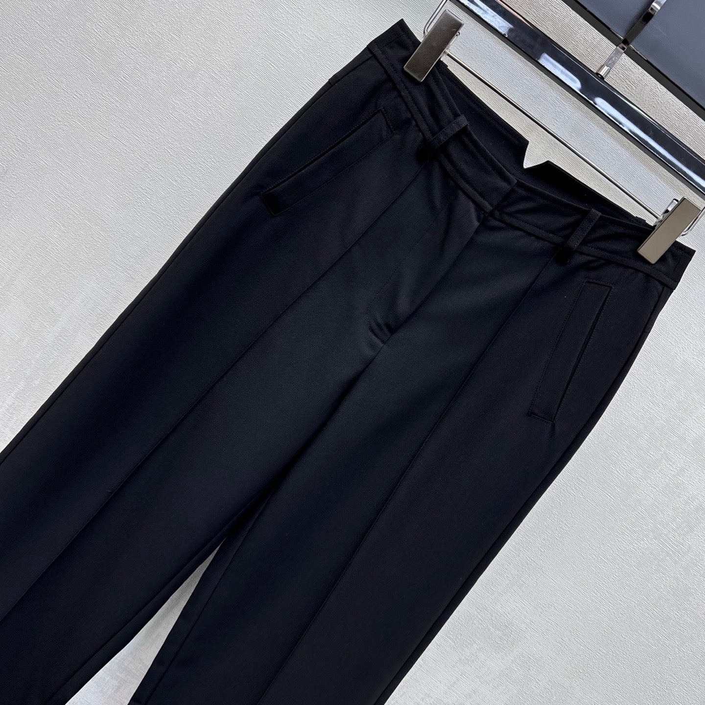 HM 26s Cropped Pants Black Cotton 378808