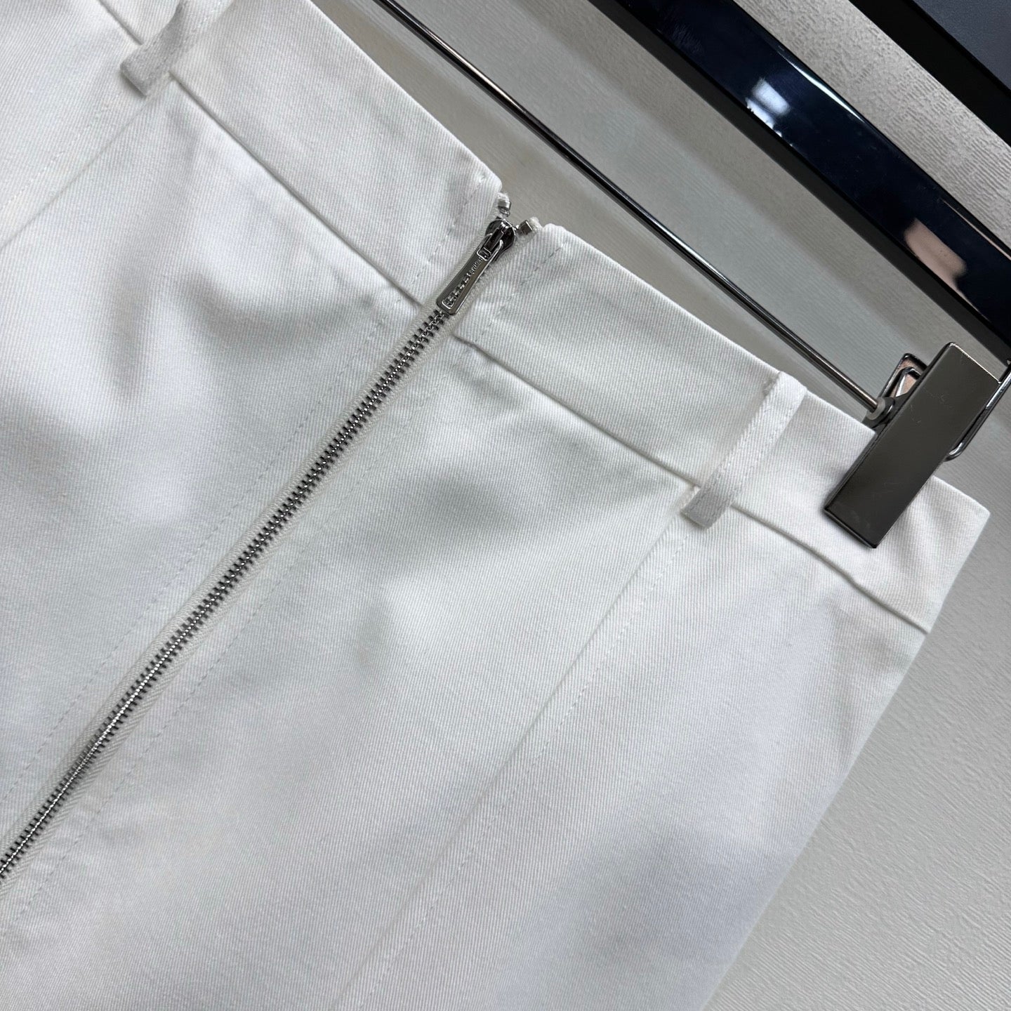 HM 26s Mid-length Skirt White Cotton 378842