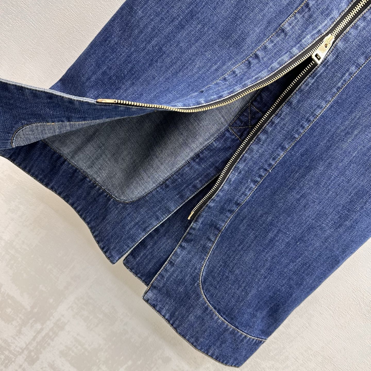 Fendi 26s Slit Skirt Navy Blue Denim 378779