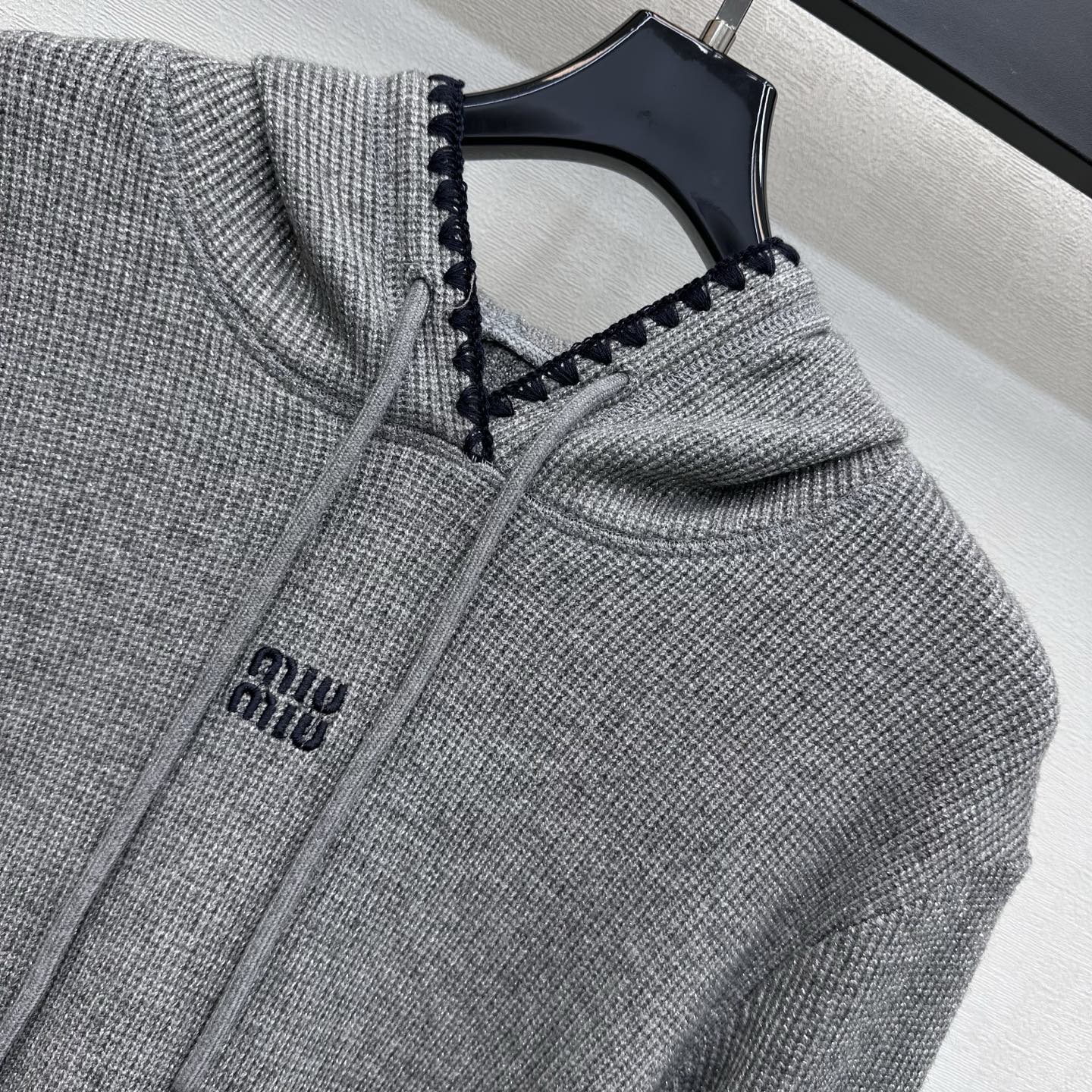 Miu 26s Waffle Hooded Sweatshirt Grey Wool 422647