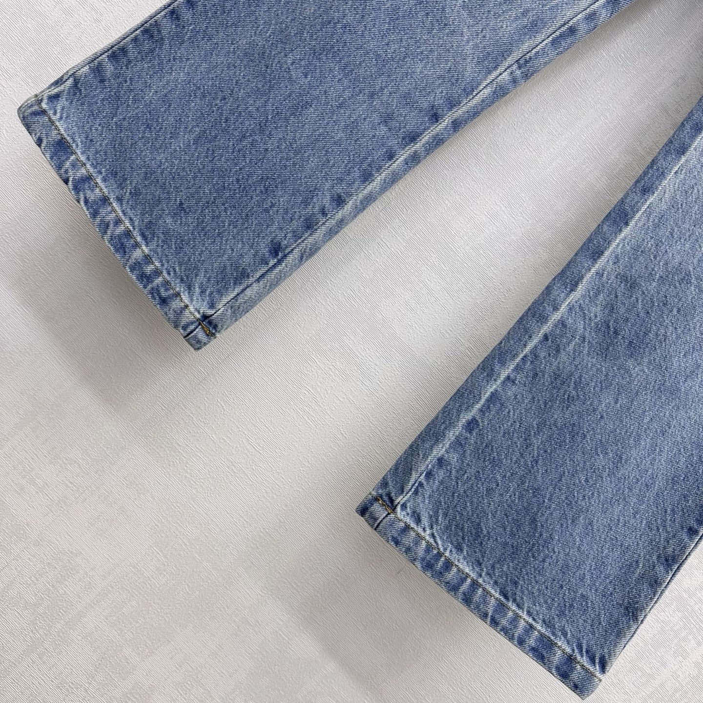 CC 26s Label Straight-Leg Jeans Light Blue Denim 422636