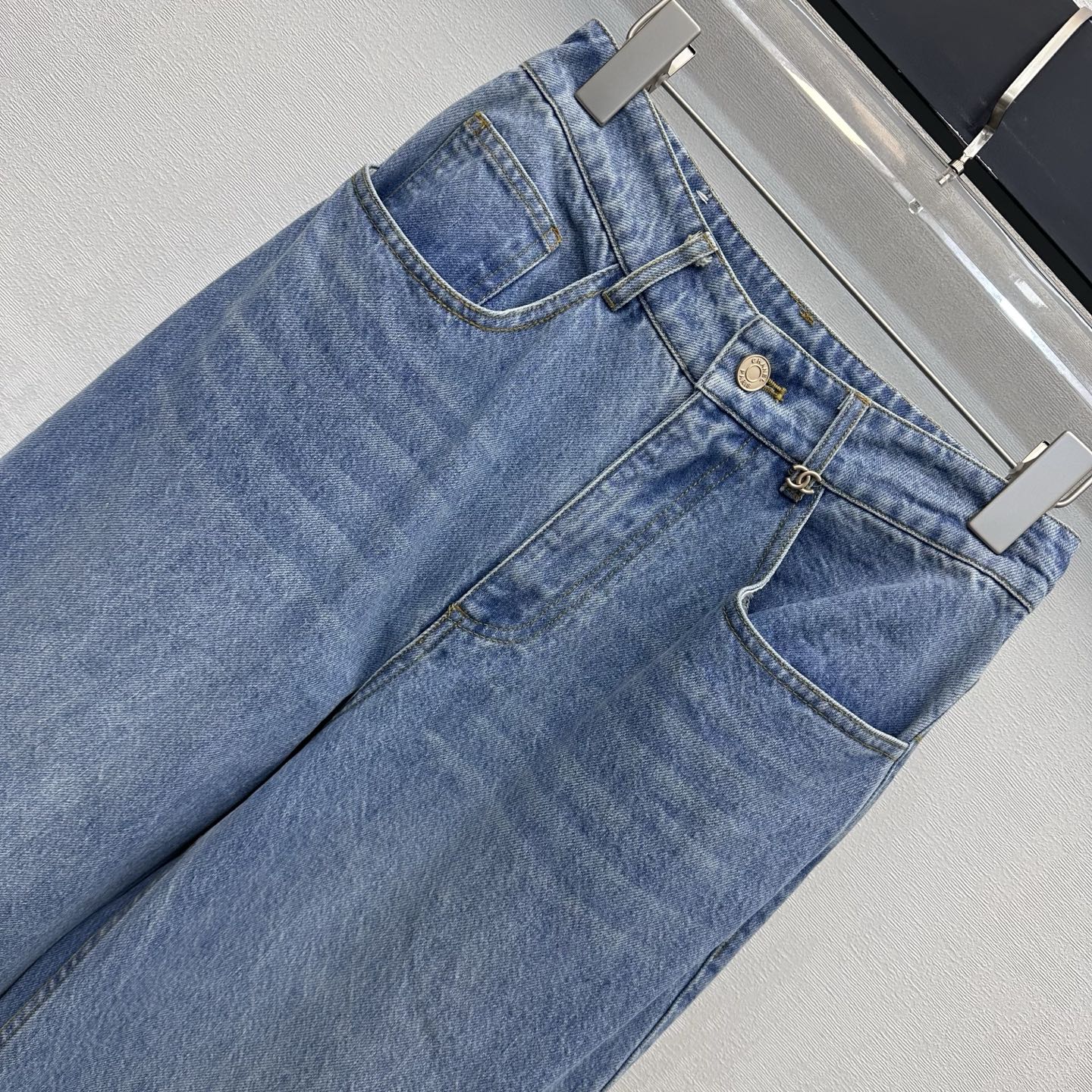CC 26s Label Wide-Leg Jeans Light Blue Denim 422639