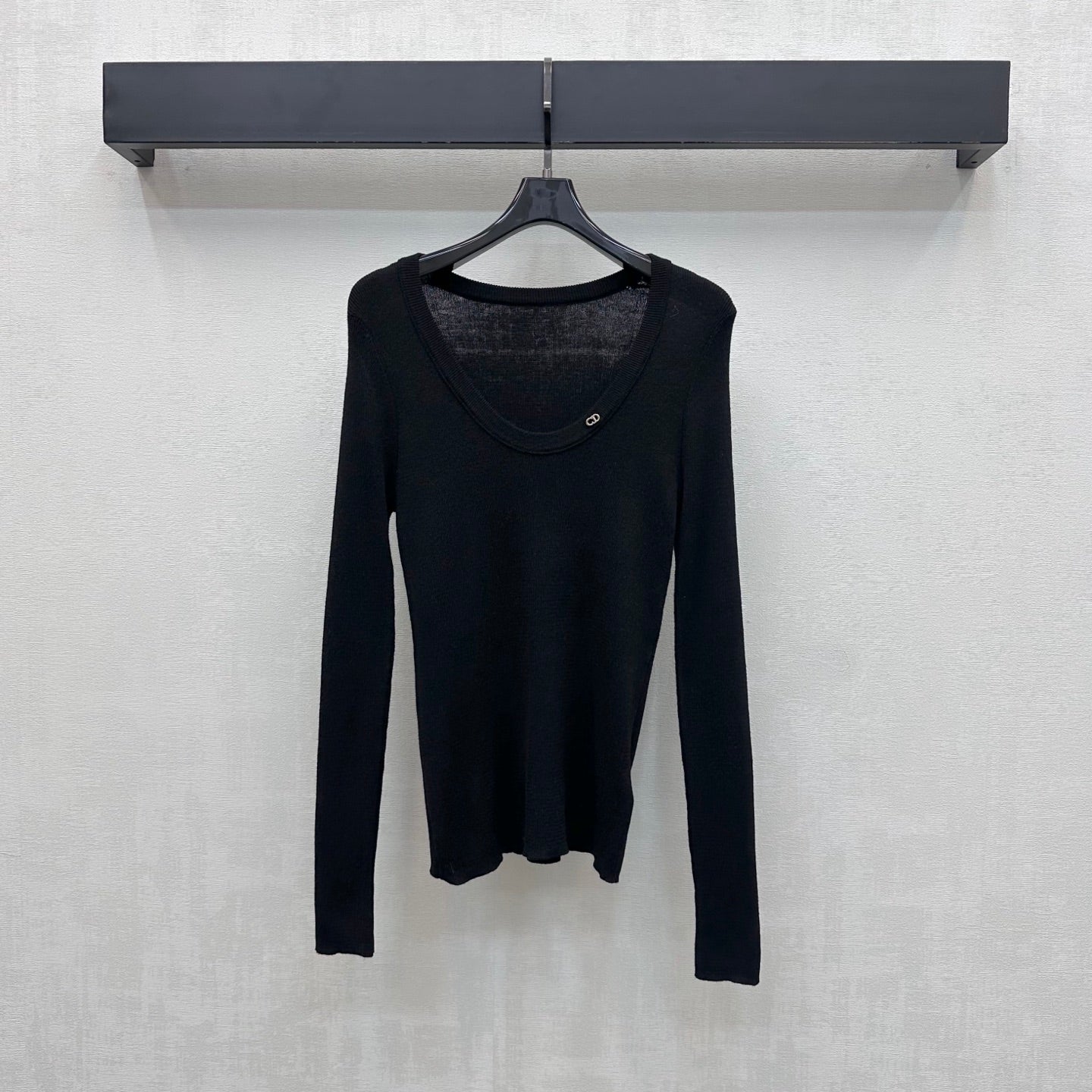 CD 26s U-Neck Metal Logo Knit Base Layer Top Black Wool Polyester 422537