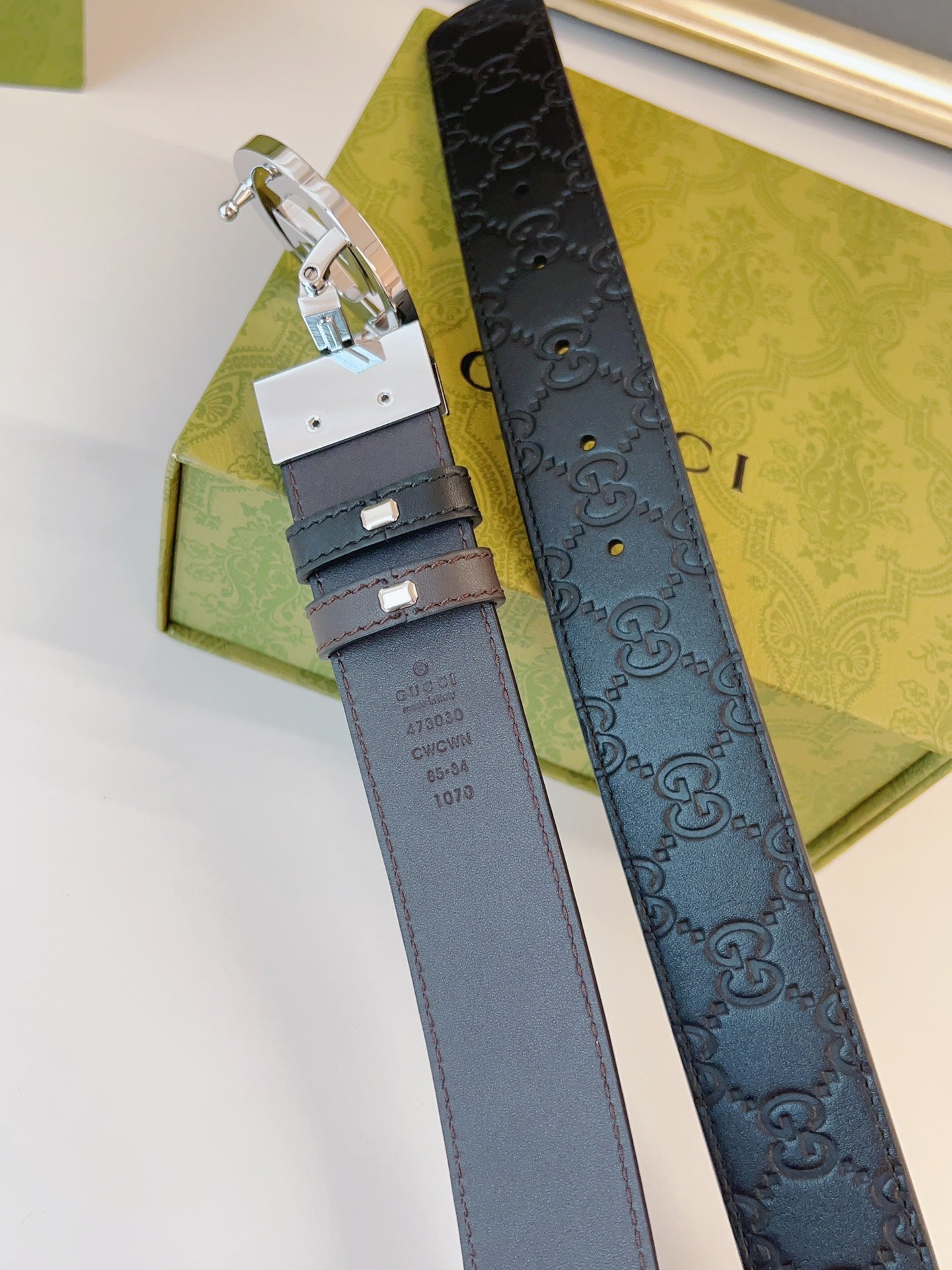 Gucci Supreme Belt Shiny Sliver Buckle 37mm Black Embossed Leather