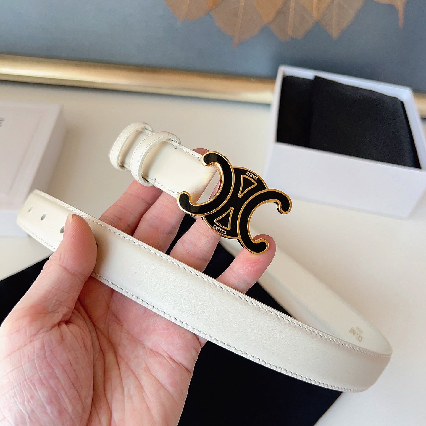 CL Black 25mm Triomphe Enamel Belt White Cowhide 616415