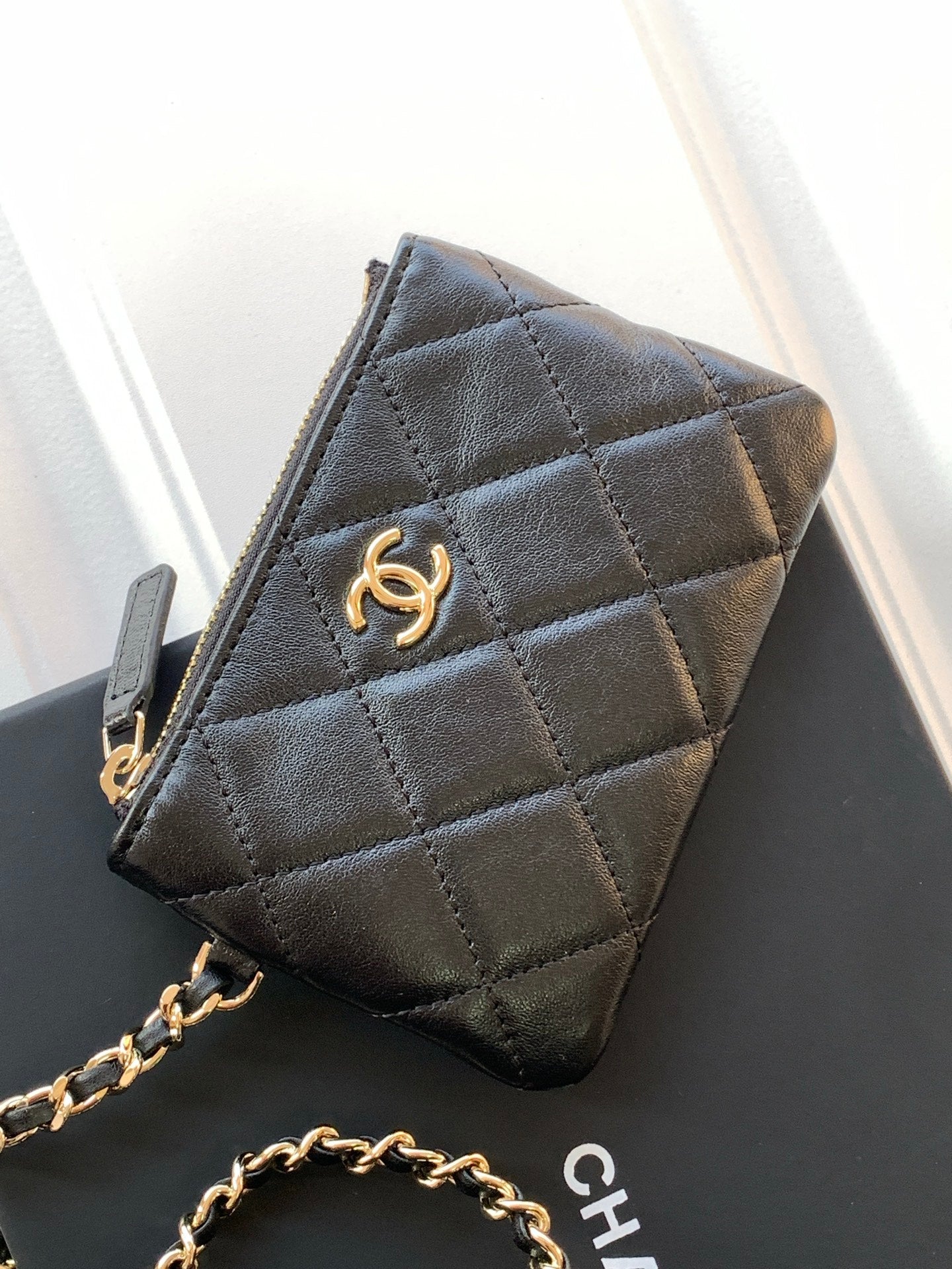 CC 25S Rectangle Black Cluth Bag With Chain