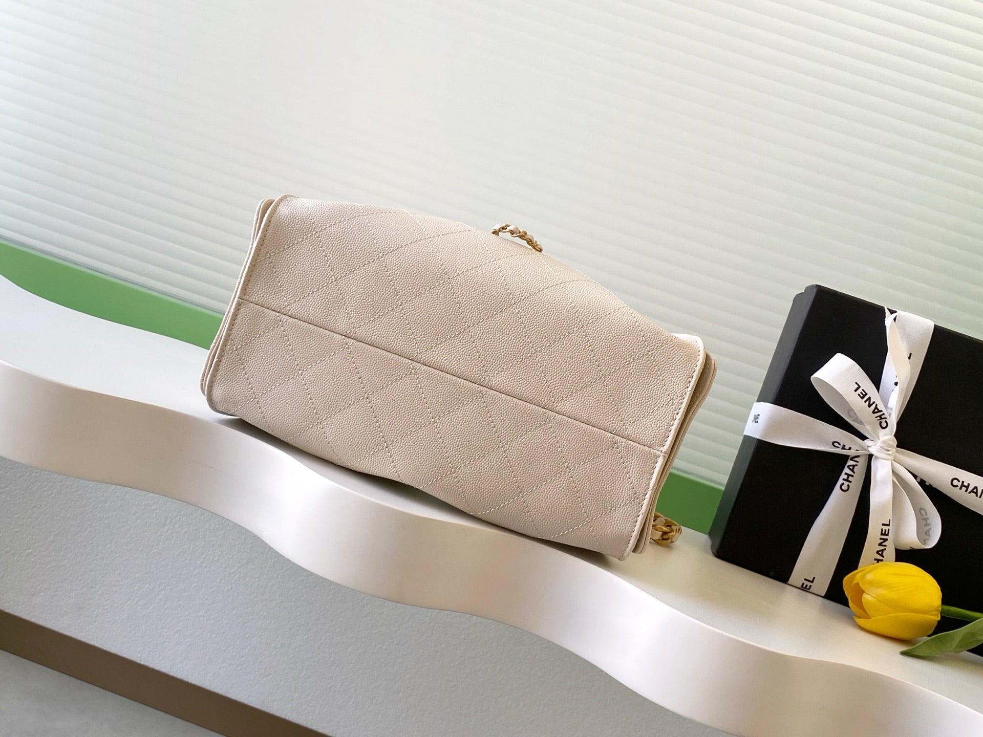 CC 25C Hobo Bag 30cm Beige Grained Calfskin