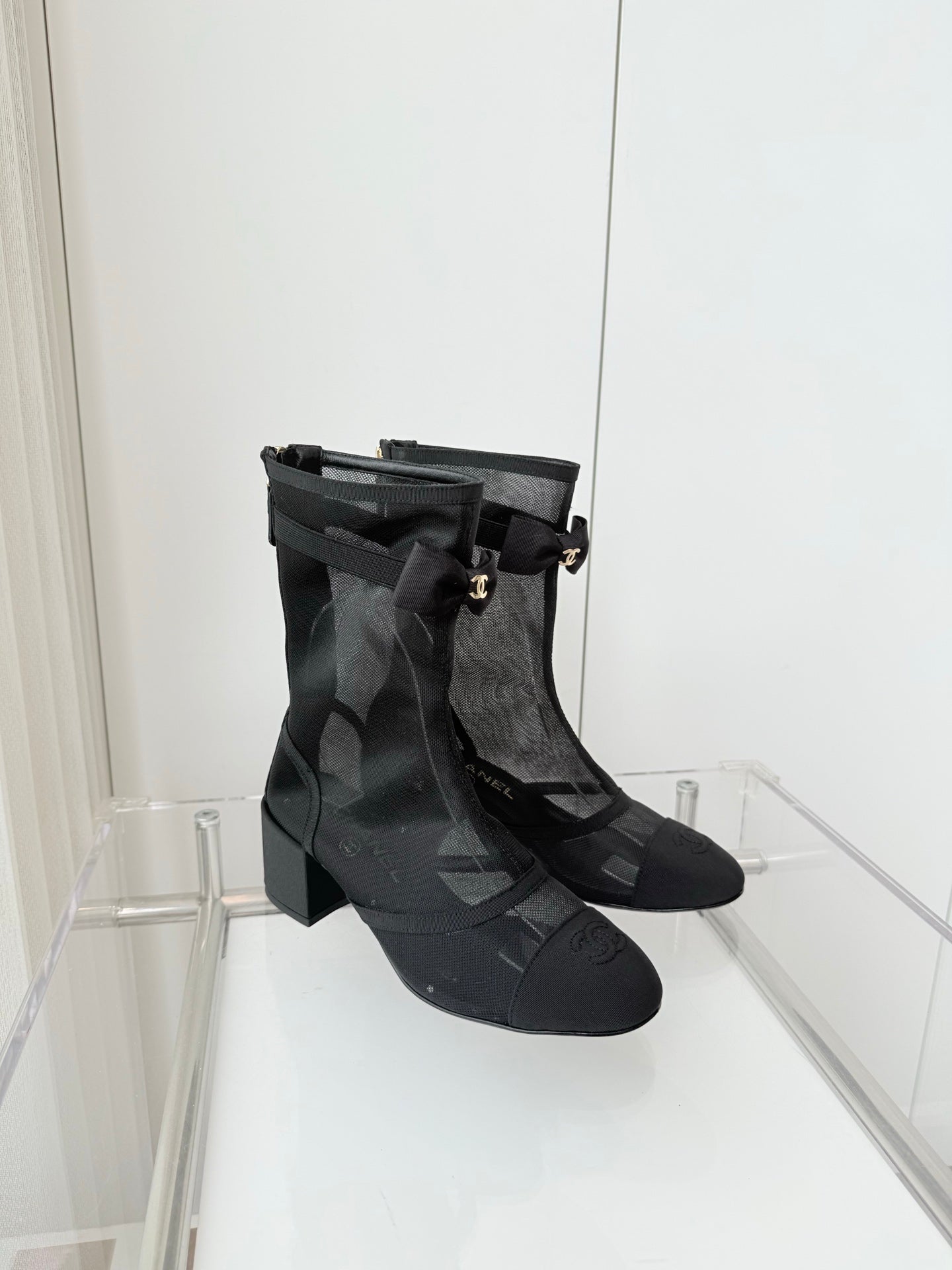CC 25 Short Boot 55mm Black Mesh Fabric 411468