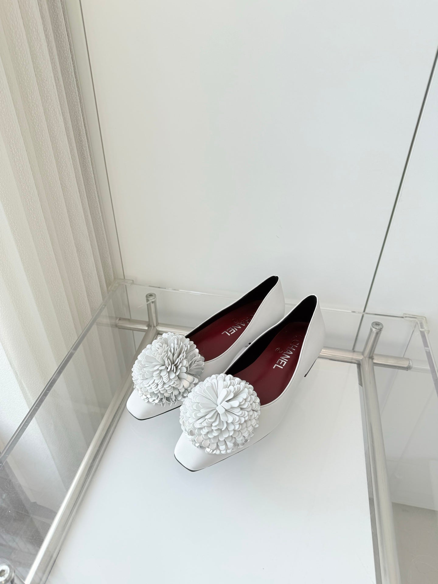 CC 26s Ballet Flat 1.5cm Camellia Flower White Sheepskin 597412