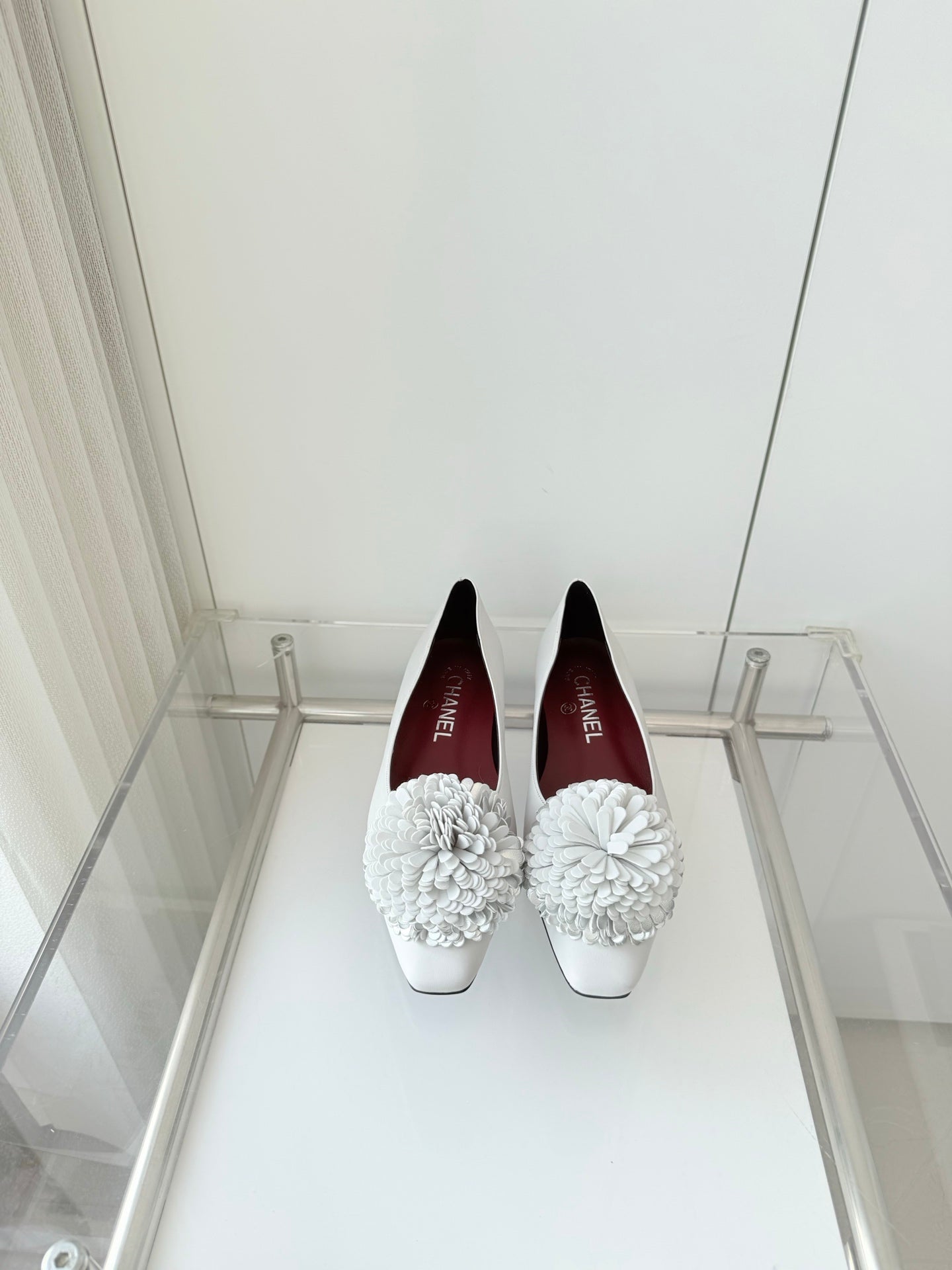CC 26s Ballet Flat 1.5cm Camellia Flower White Sheepskin 597412