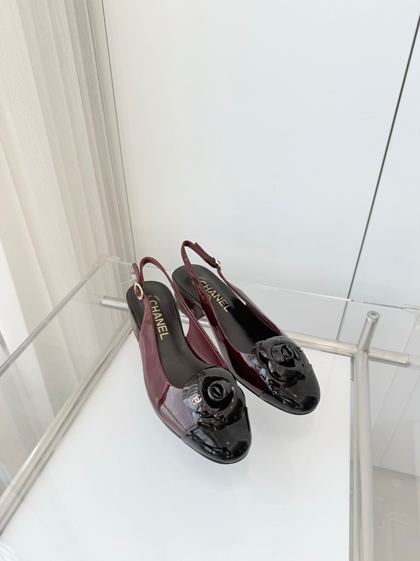 CC 26s Slingback Floral 3.5cm Black Burgundy Patent Leather 597416