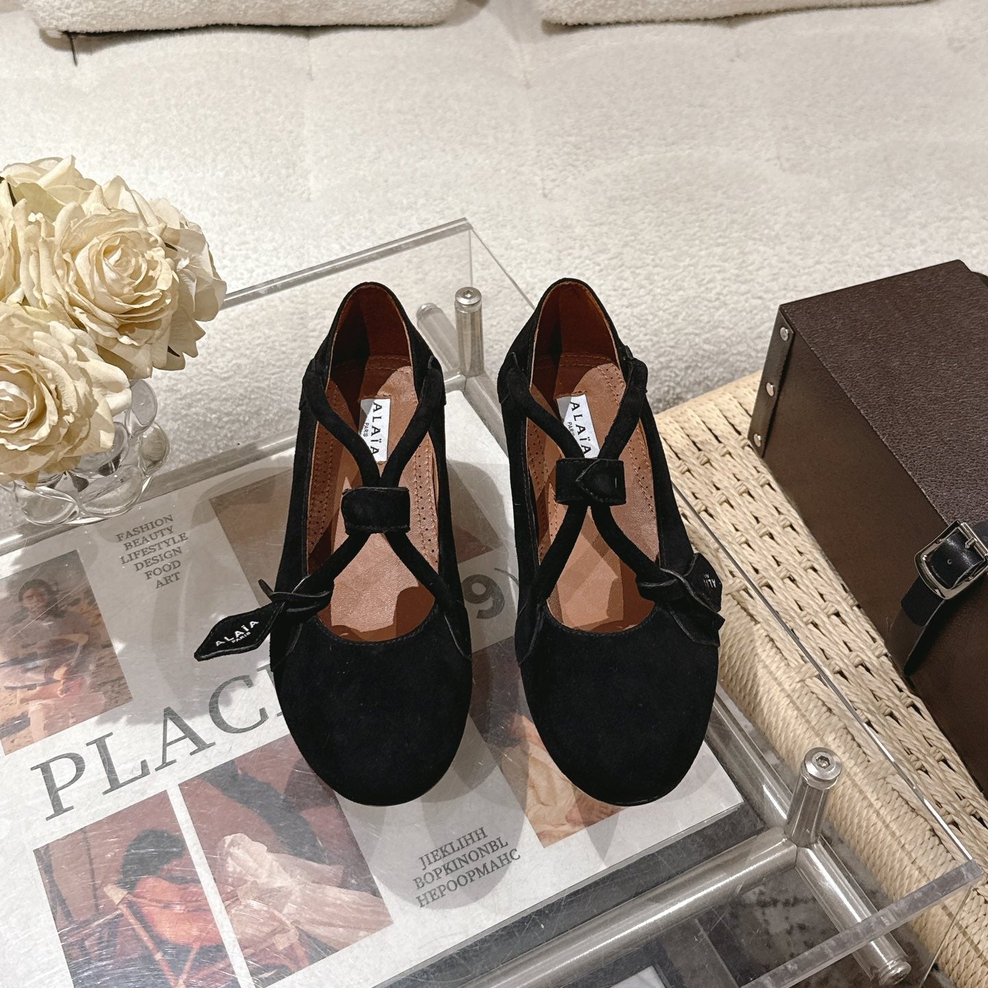 Alaia 25s Ballet Teckel In Black Suede