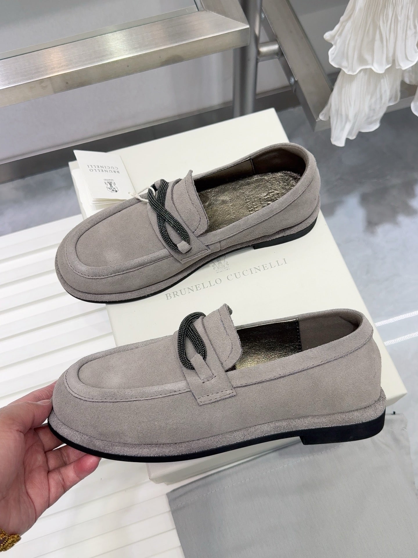 Brunello Women's Striped Shoes Grey Suede 578030