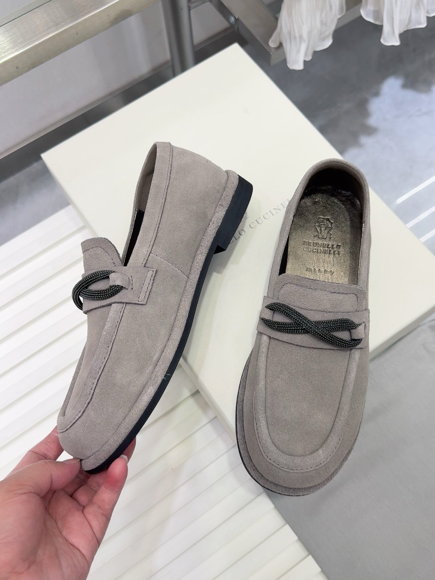 Brunello Women's Striped Shoes Grey Suede 578030
