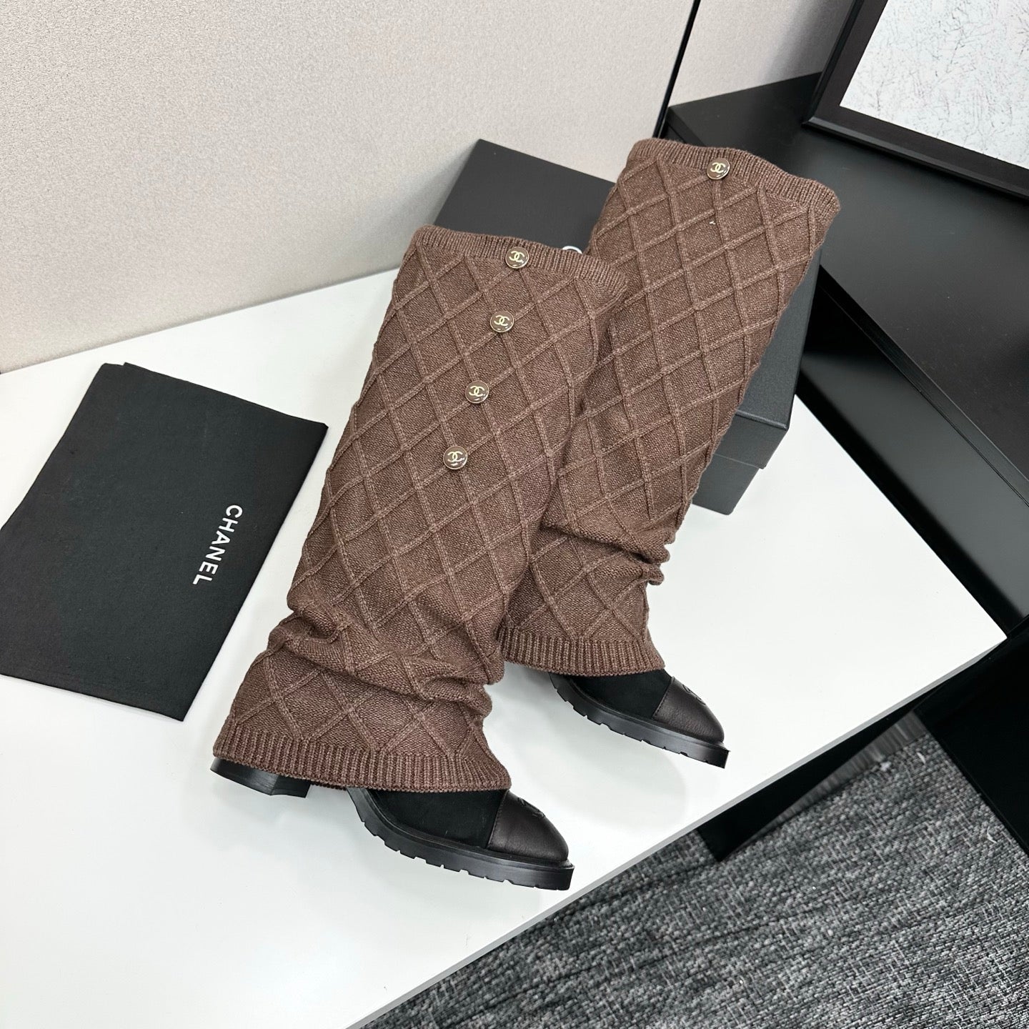 CC 26s Diamond Knit Buttoned Long Boots Black Dark Brown Calfskin Knit 985768