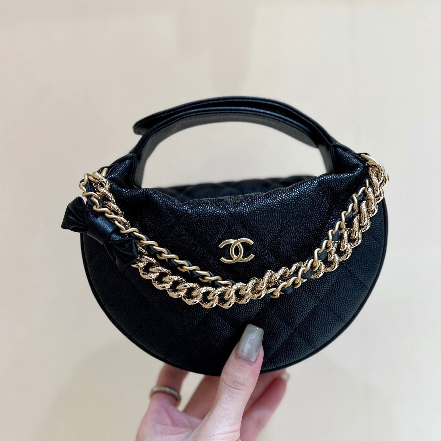CC Double Chain Bow Pouch Caviar GHW 289787