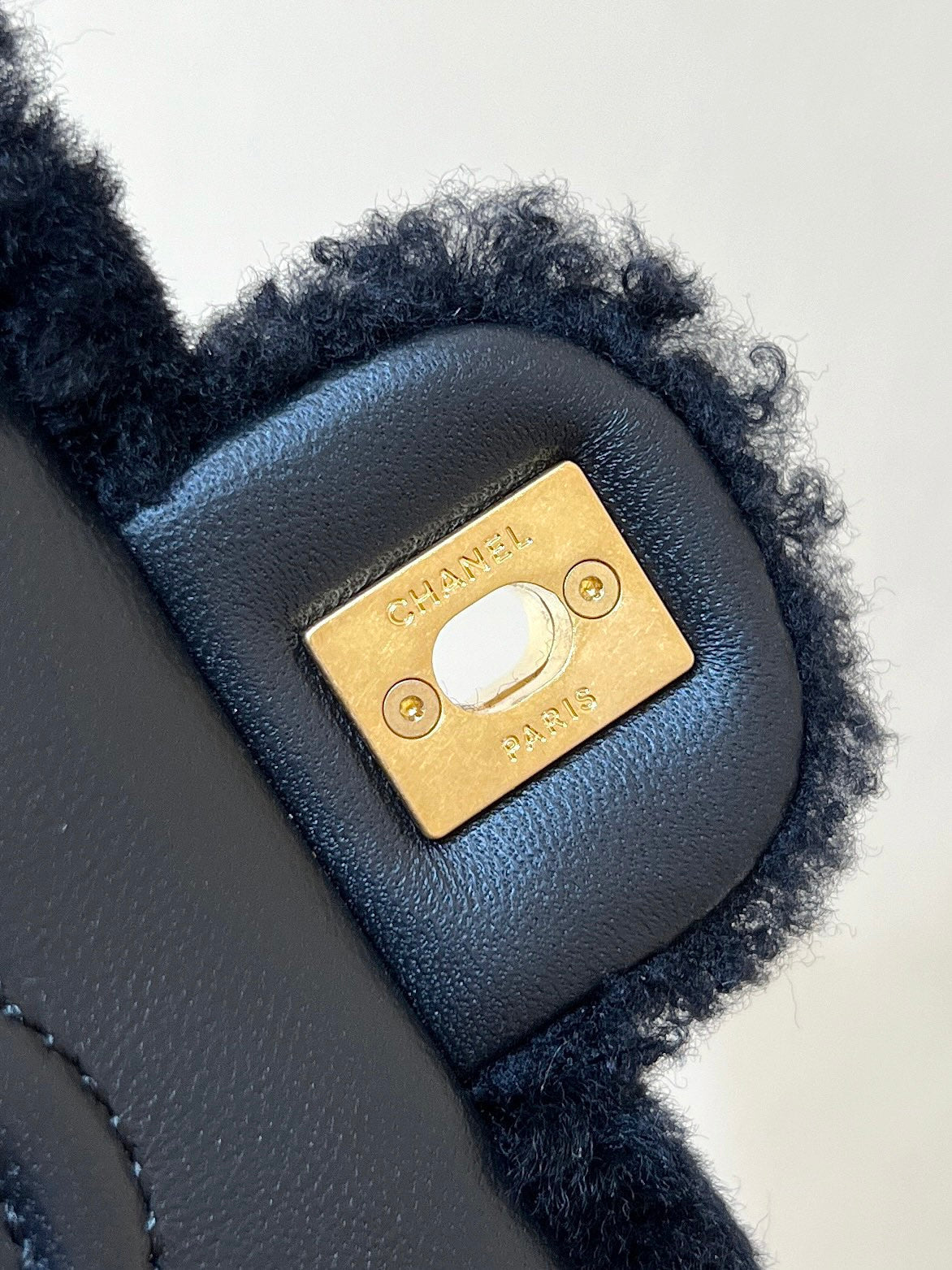 CC 24K Teddy Bear CF 18 cm Black Lambskin & Fur Light GHW