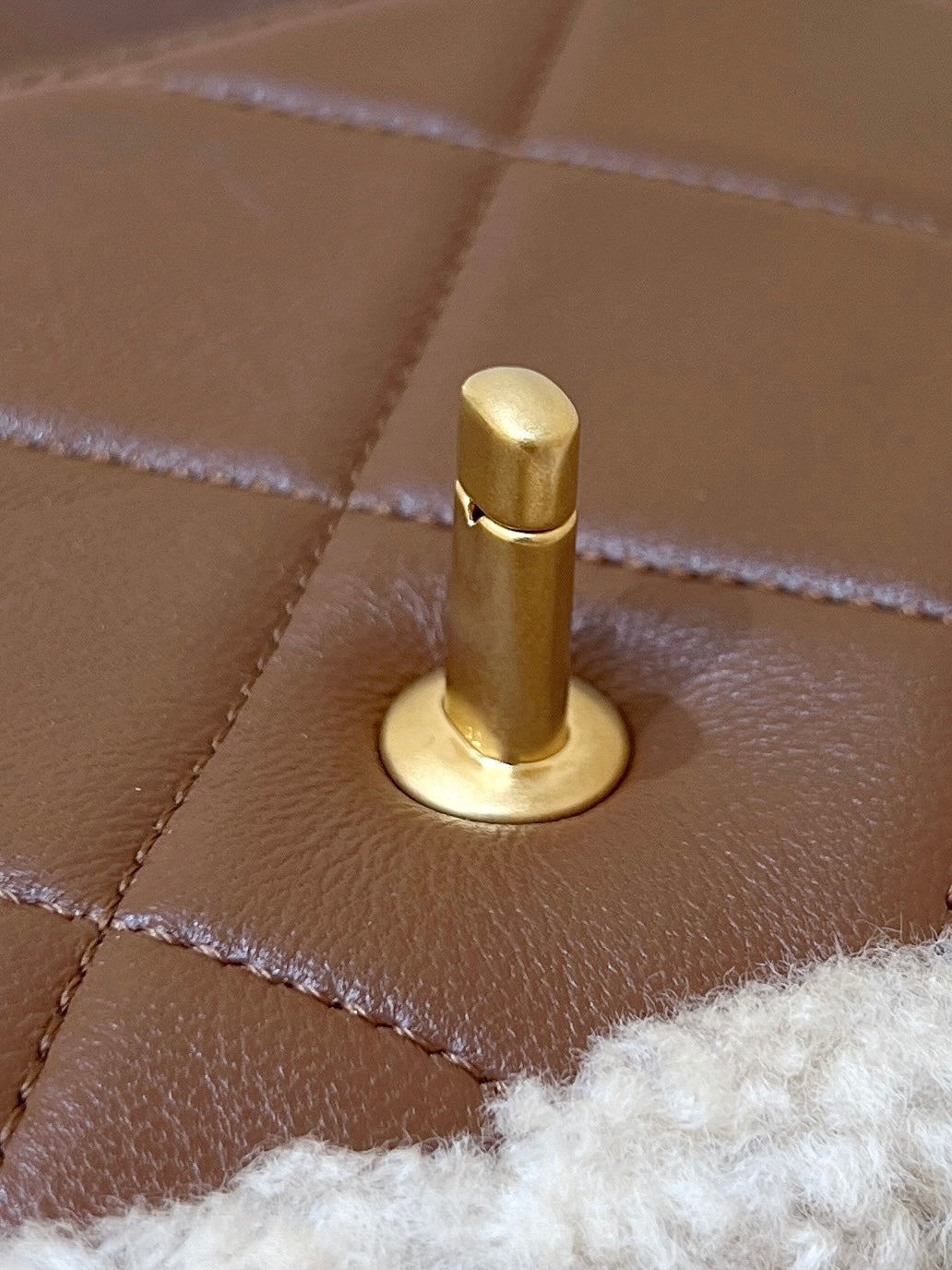 CC 24K Teddy Bear CF 18 cm Brown Beige Lambskin & Fur Light GHW