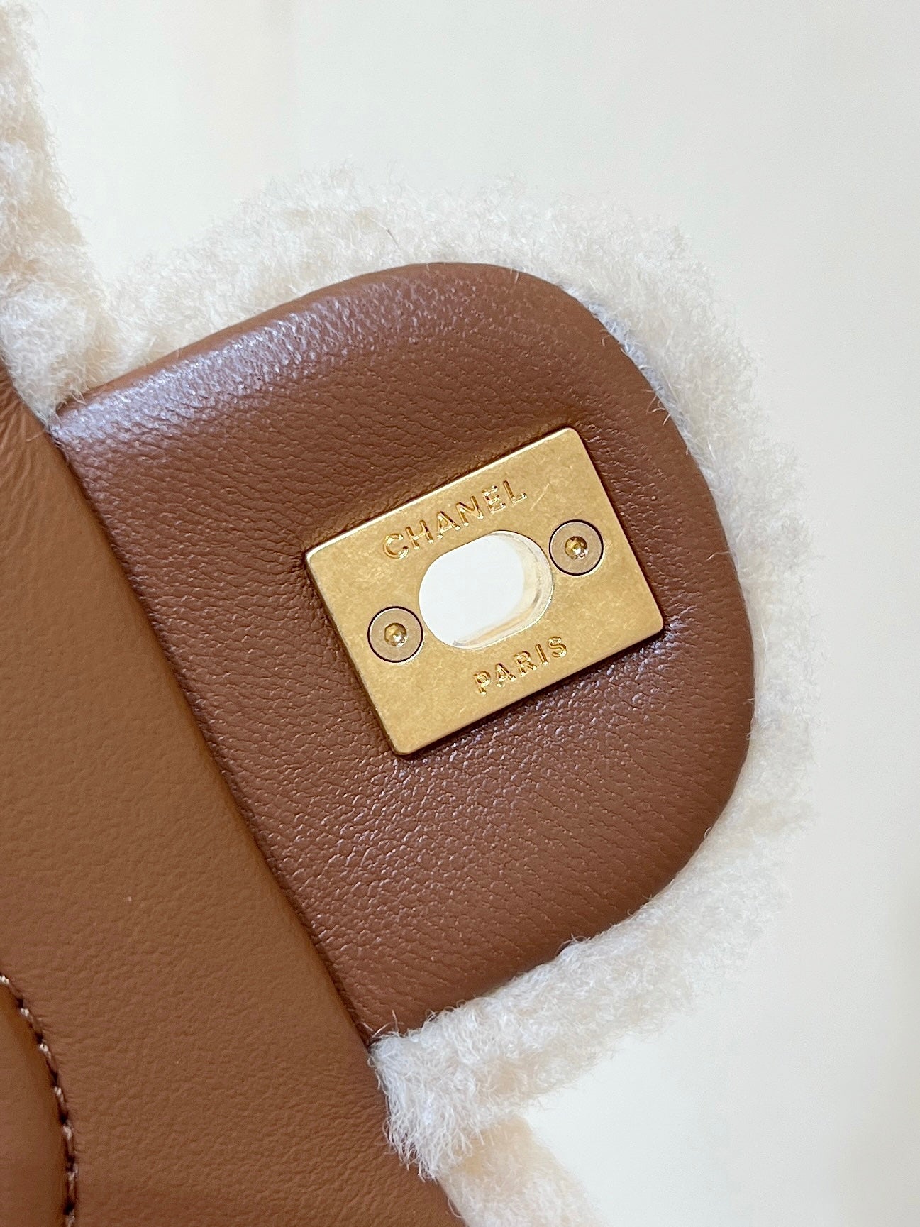 CC 24K Teddy Bear CF 18 cm Brown Beige Lambskin & Fur Light GHW