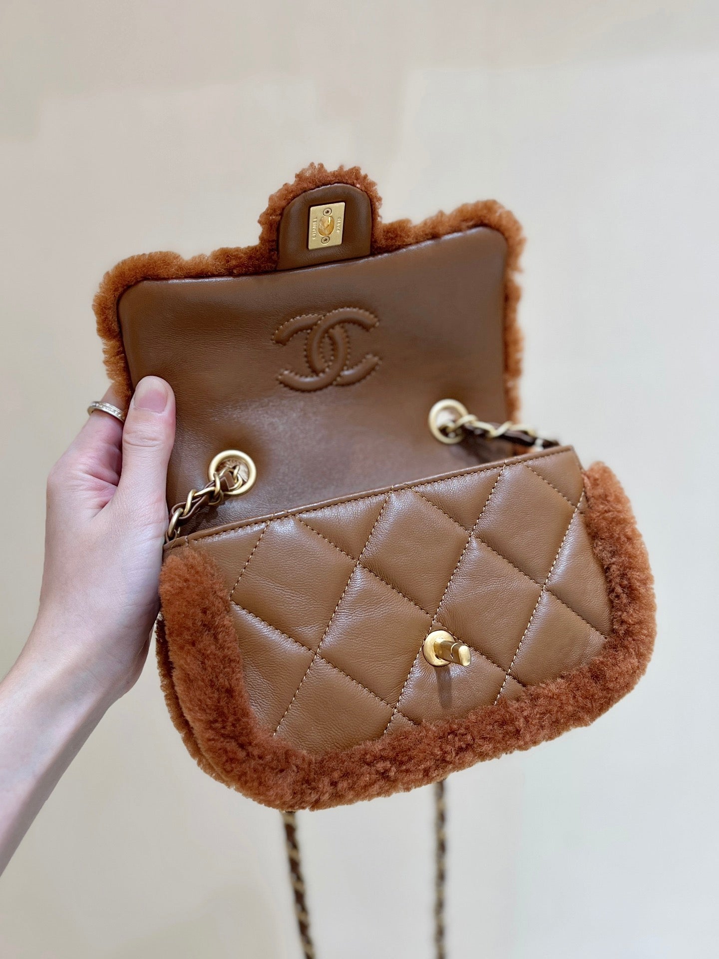 CC 24K Teddy Bear CF 18 cm Brown Lambskin & Fur Light GHW