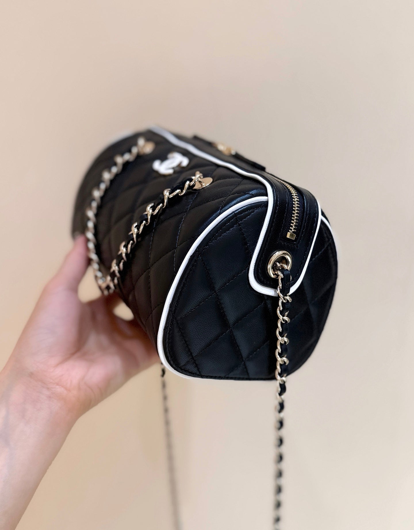 CC 25P Bowling Bag 18.5cm Black Quited Lambskin 290304