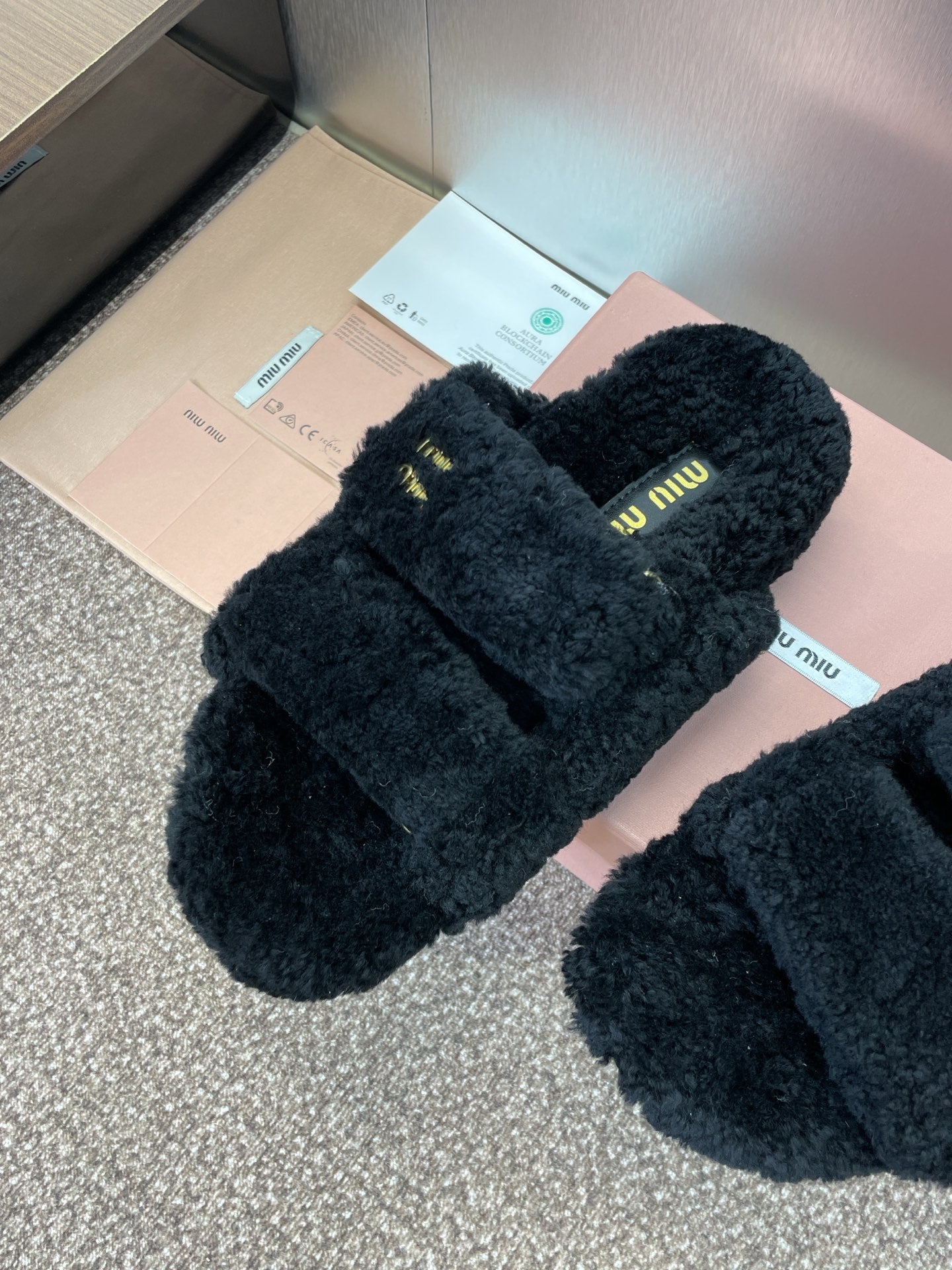 Miu Velcro Slippers Black Lambswool 508823
