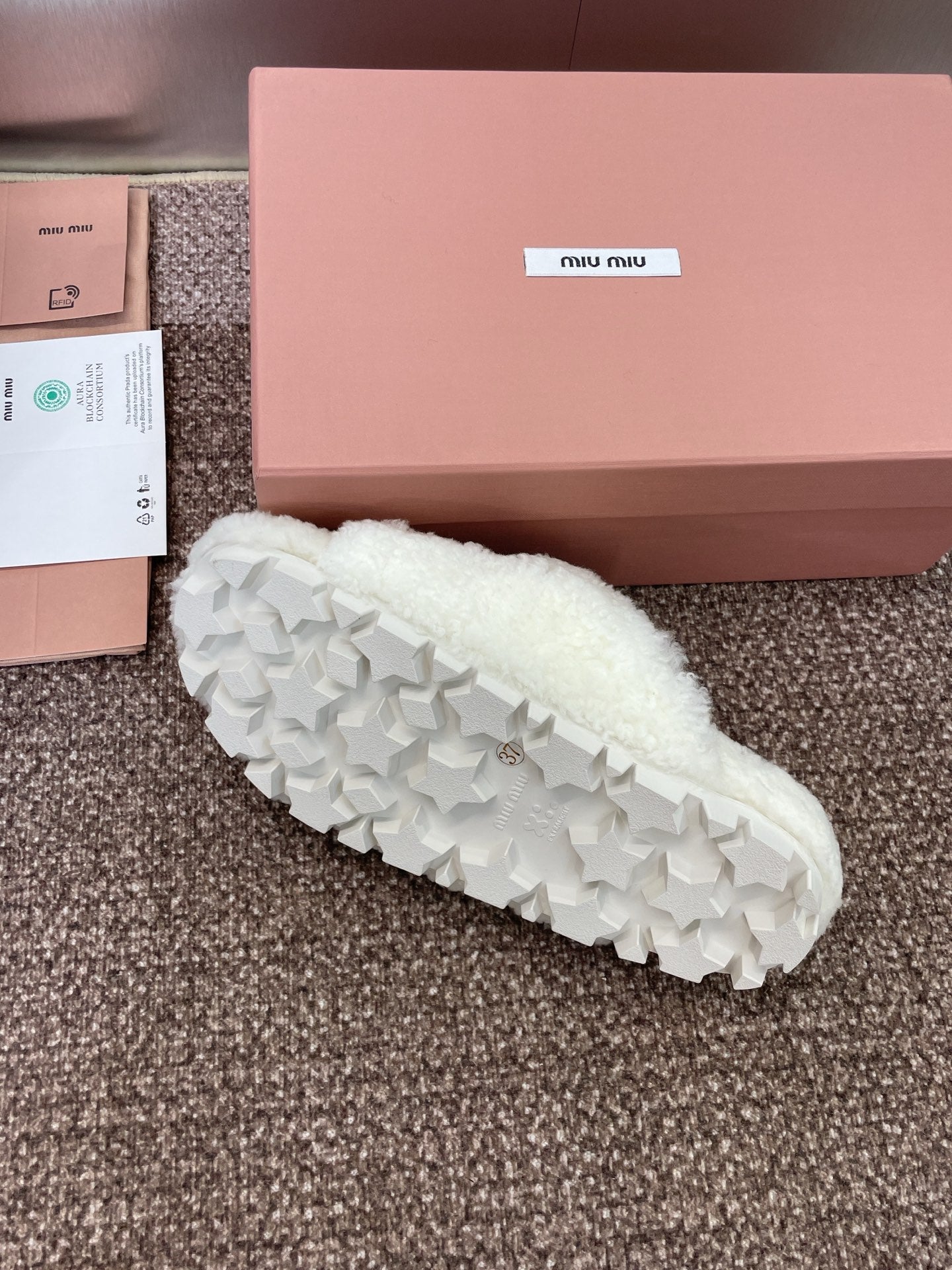 Miu Velcro Slippers White Lambswool 508825