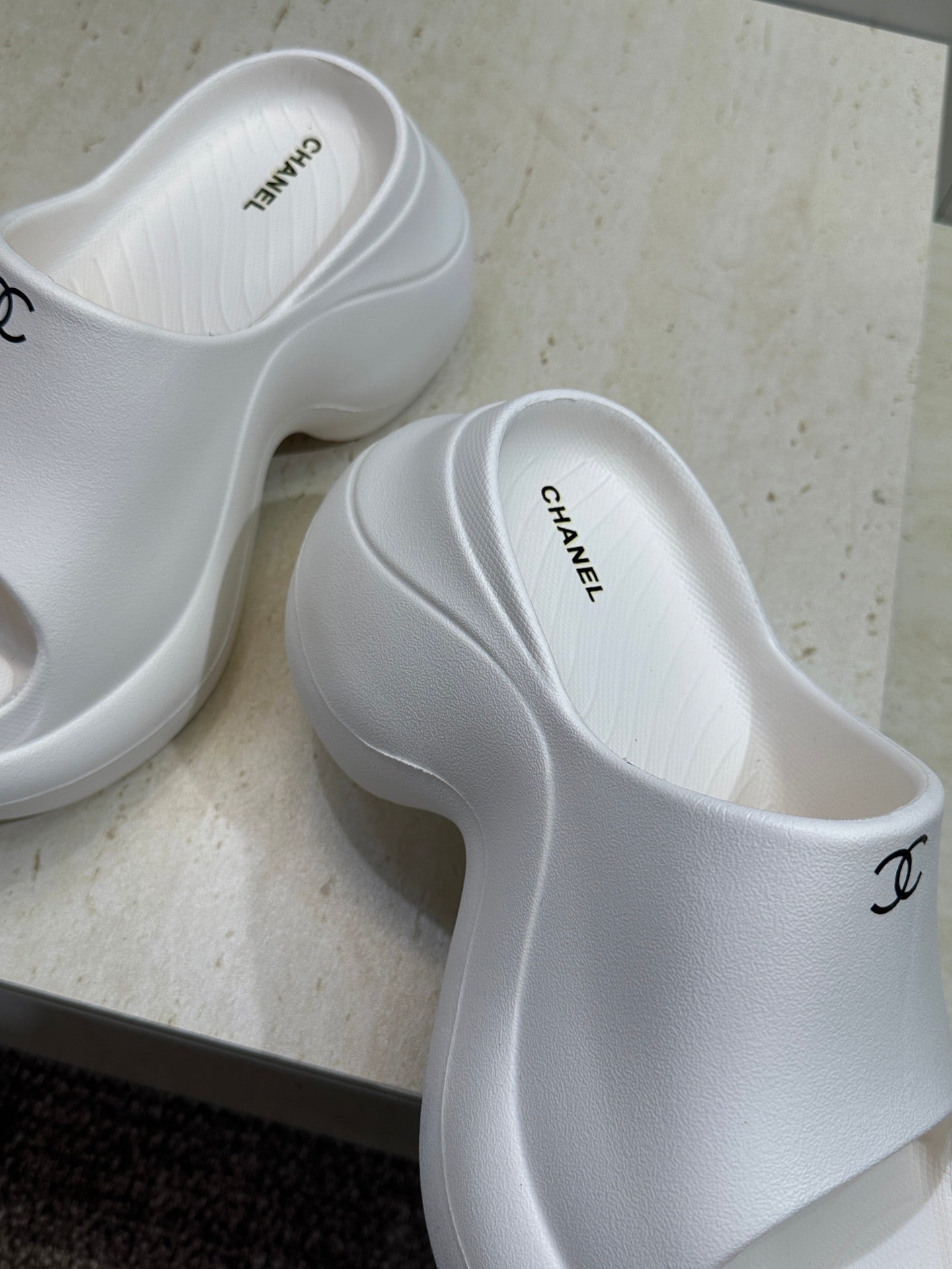 CC Platform Round Toe Open Toe Sandals White Rubber 830393