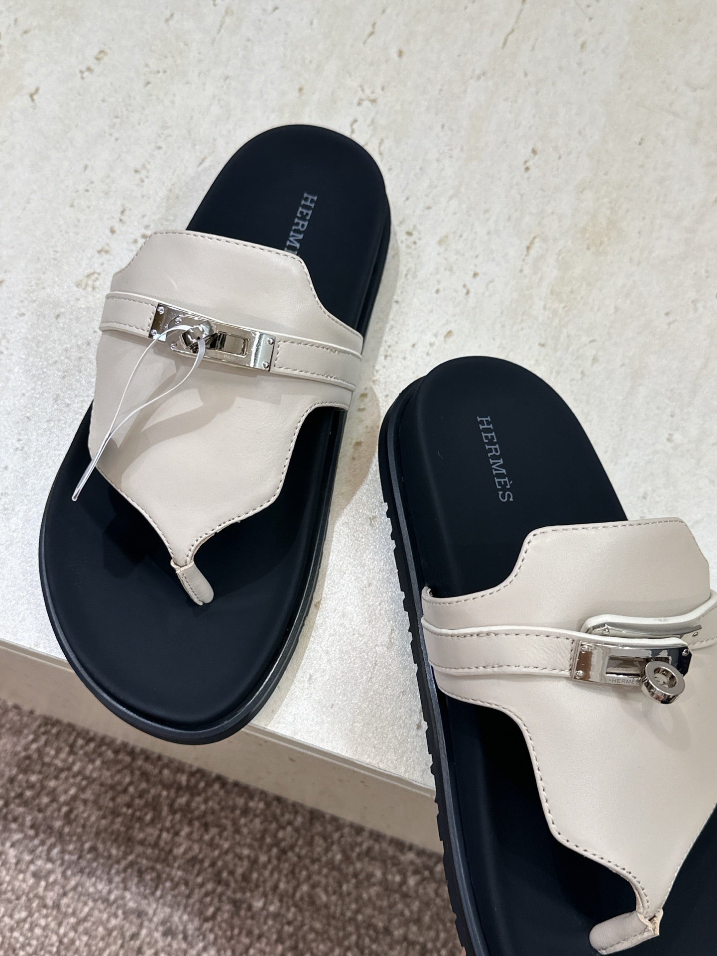 HM 26s Empire Sandal In Ivory White Calfskin Silver Hardware