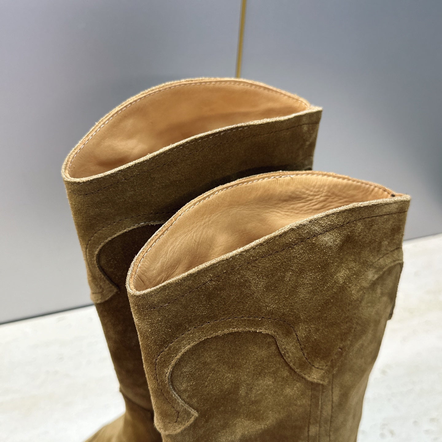 Celine 26s Mid-Calf Boots 4.5cm Khaki Suede 959447