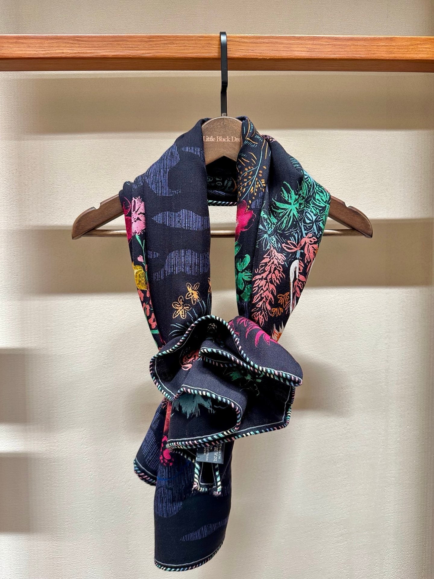 HM 26s Scarf 140 In Cashmere And Silk 216086