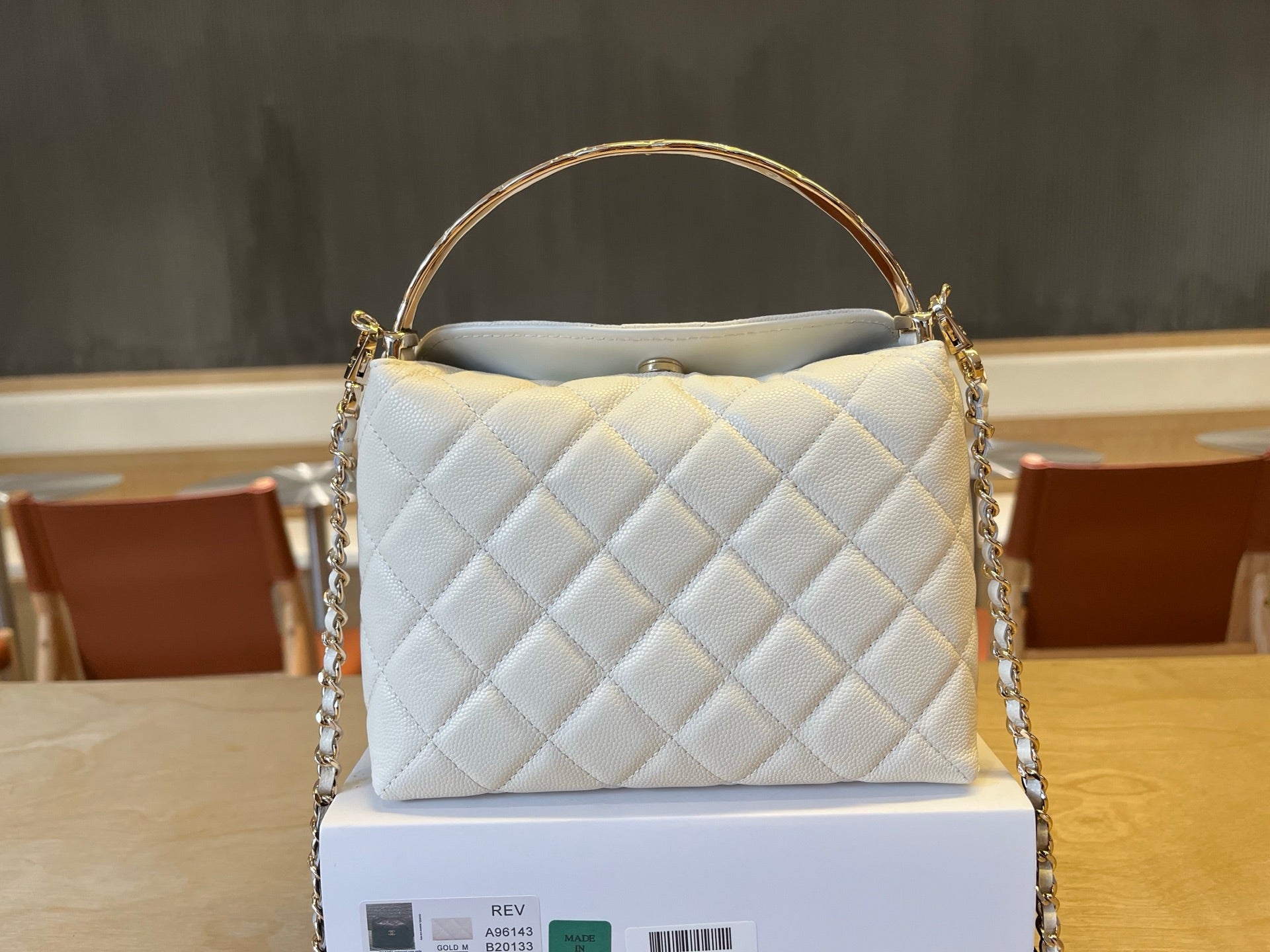 CC Handle Vintage Bag 19cm White Caviar 277774 GHW