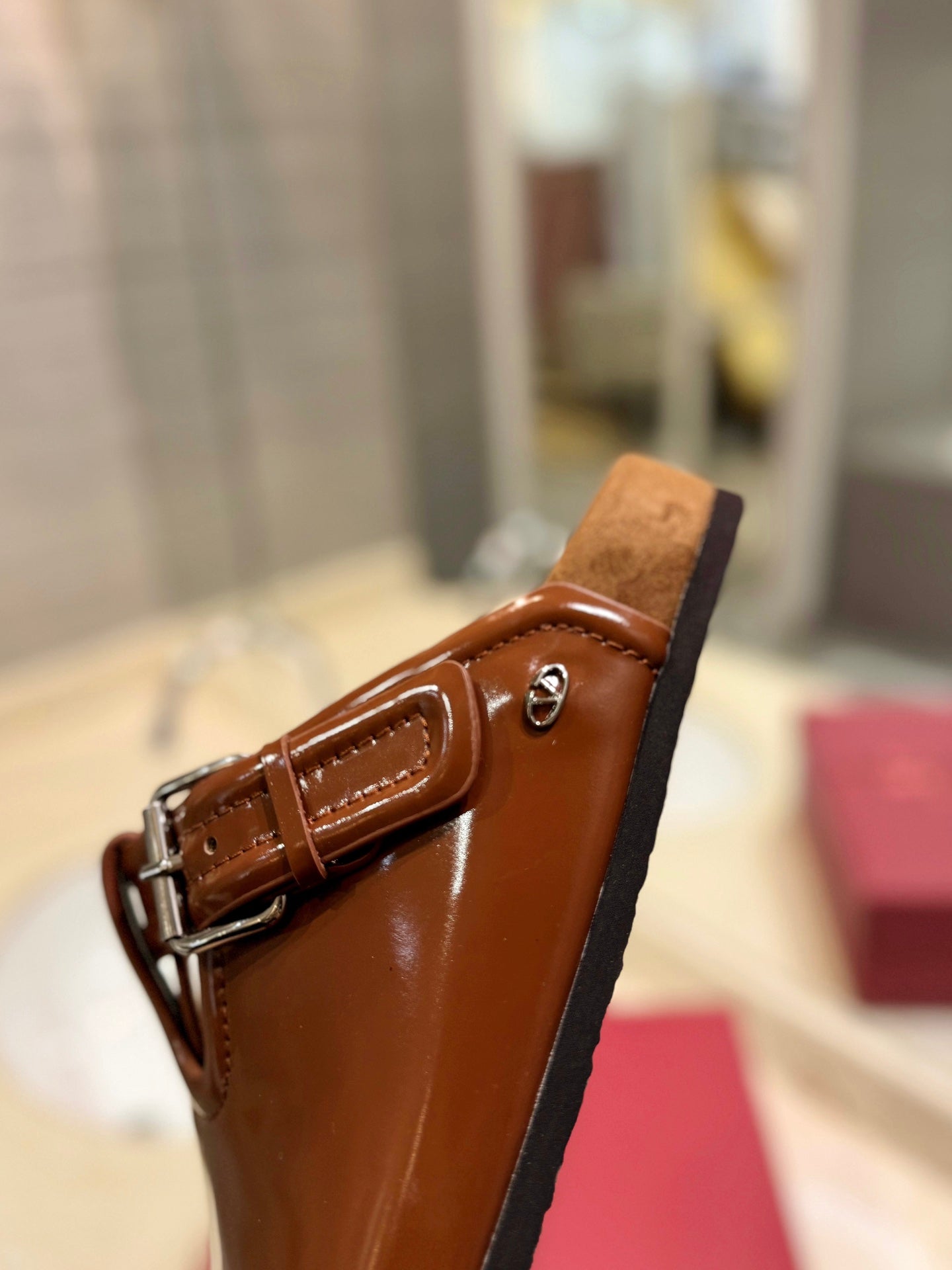 Valentino Fussfriend Bronze Brown Patent Calfskin Leather Sabot