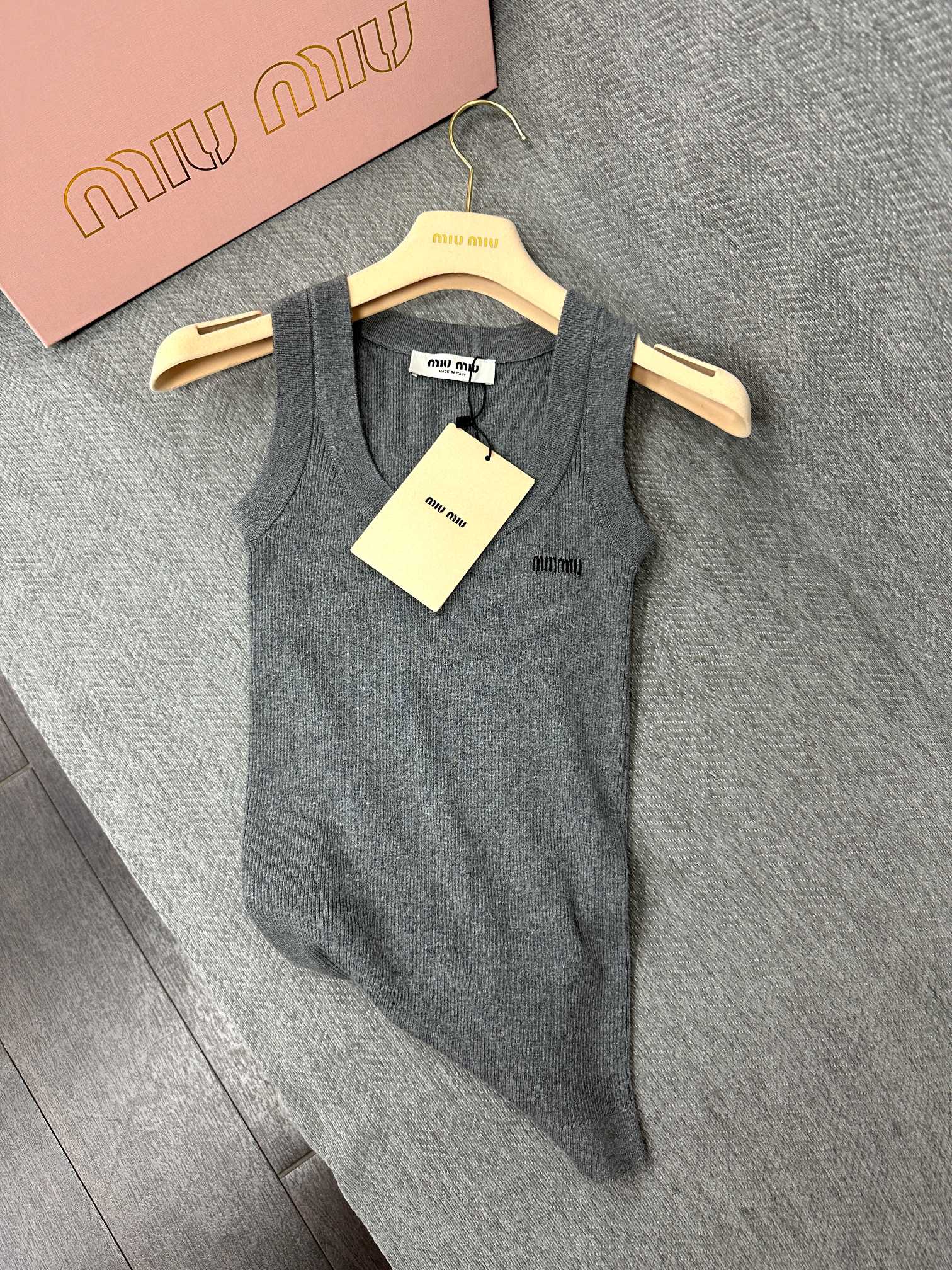 Miu Short Vest Grey Wool 345303