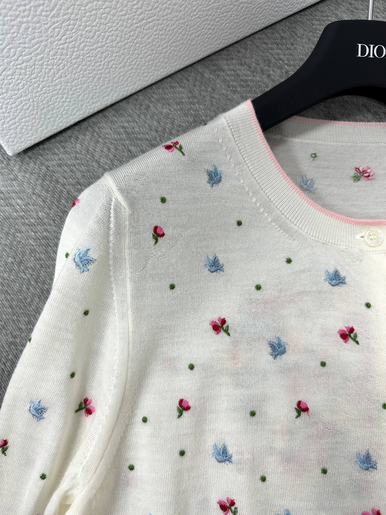 CD Dioramour Cardigan Embroidered Ivory Wool 349490