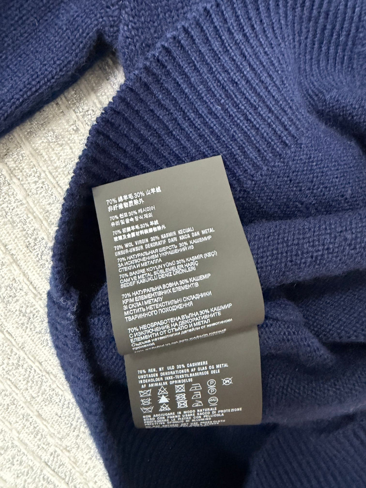 Prada 26s Knit Cardigan Navy Blue Virgin Wool Cashmere Crystal Embellished Collar 442023