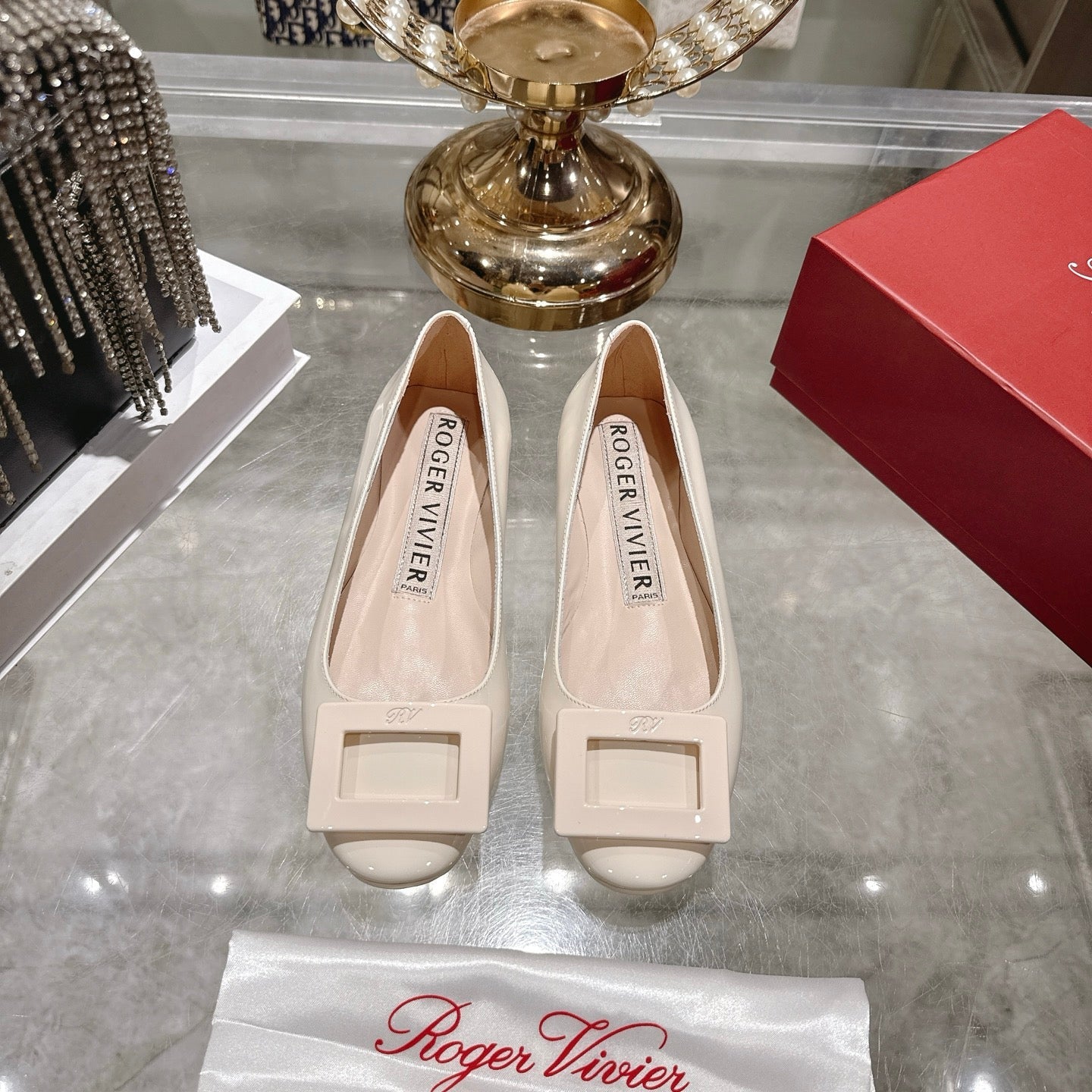 Roger Vivier 26s U Look Ballet Flat Ivory Leather 679805