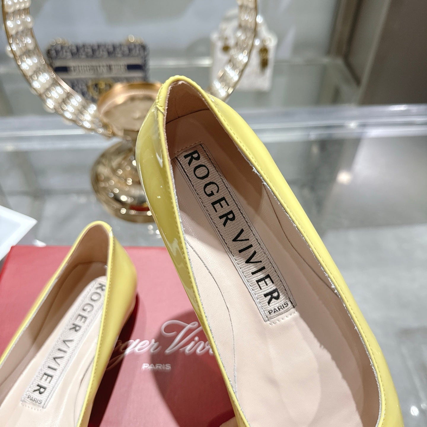 Roger Vivier 26s U Look Ballet Flat Yellow Leather 679806