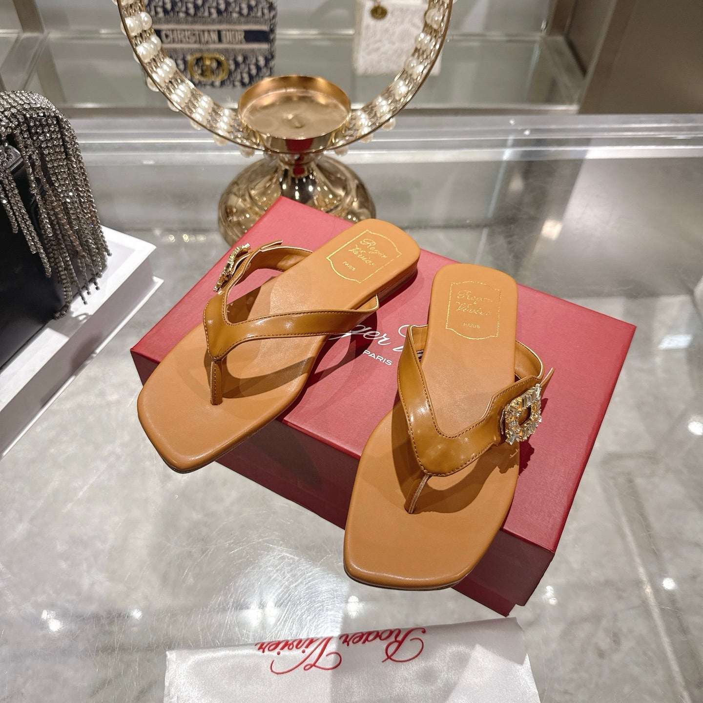Roger Vivier 26s Thong Brown Cowhide 679813