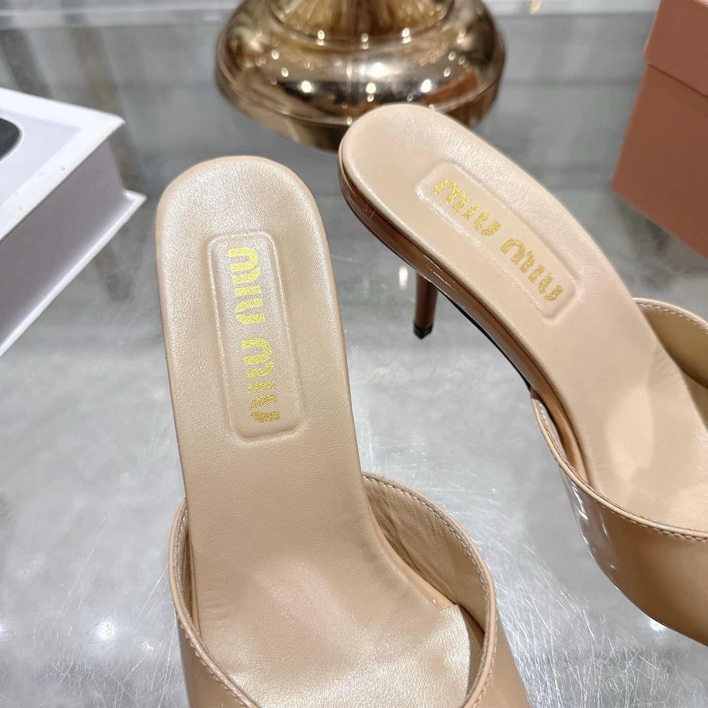Miu Mules With Buckle Beige Patent Leather 751334