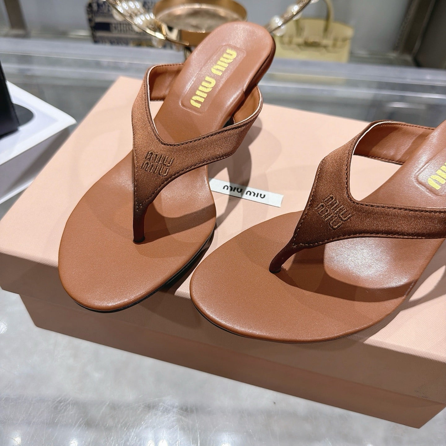 Miu 26s Thong Sandal 6.5cm Cacao Satin Leather 951526