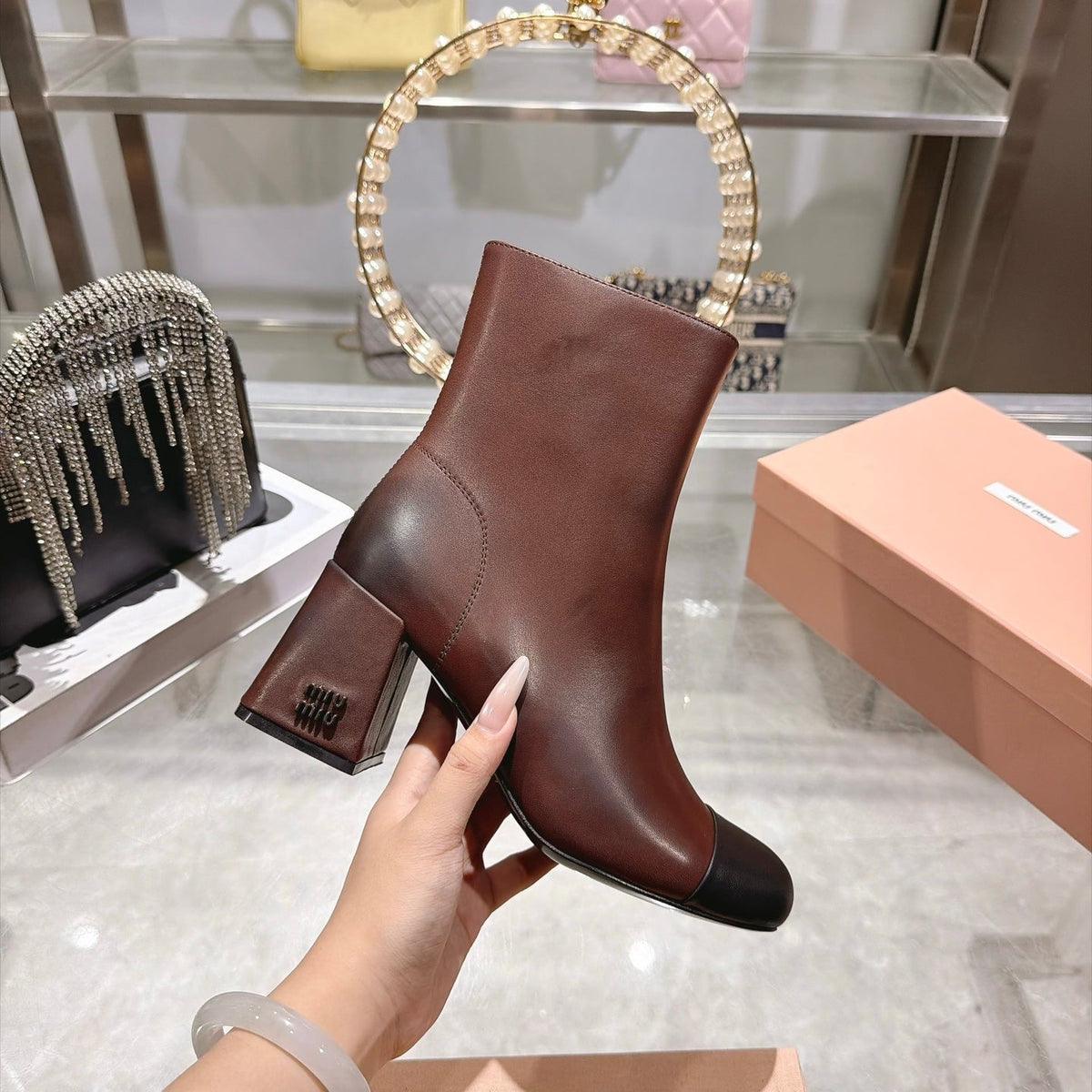 Miu FW26 Two-Tone Ankle Boots 7.5cm Brown Black Leather 190492