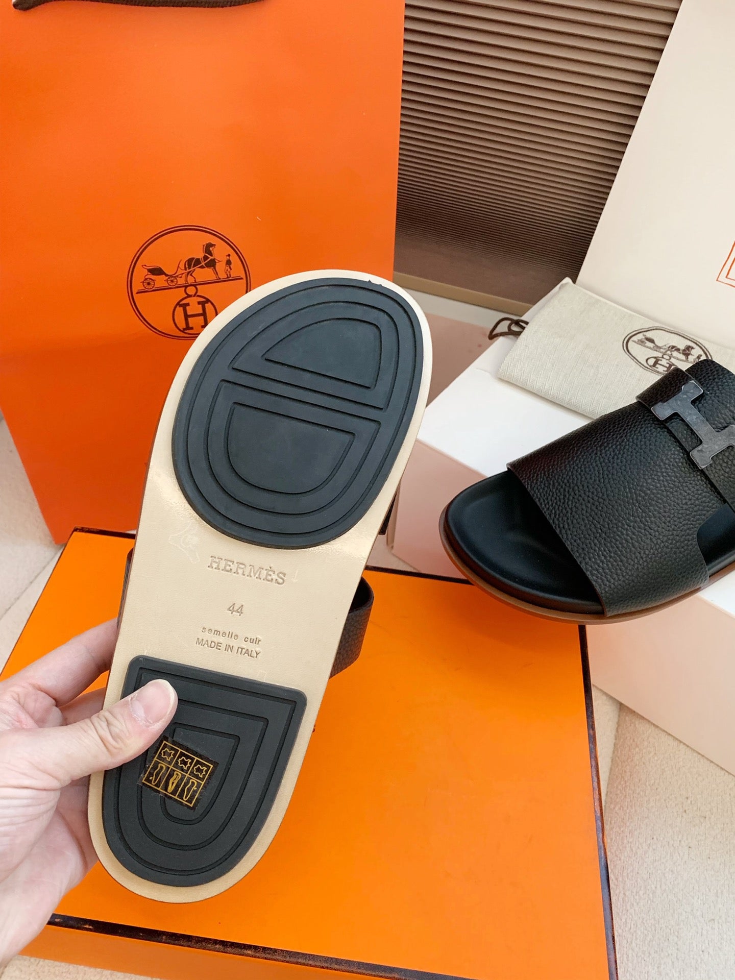 HM Men Jaures Sandal Black Cowhide 614861